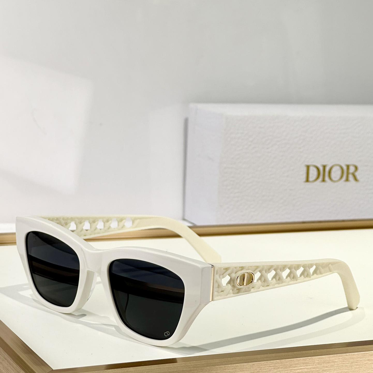 Dior VeryDior S2I Sunglasses - PerfectKickZ