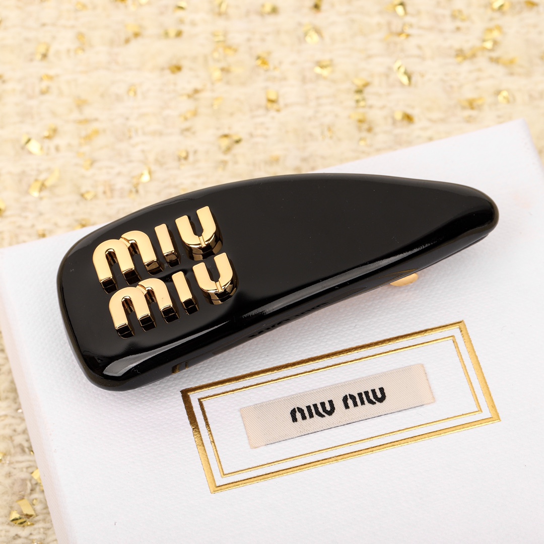 Miu Miu Patent-leather Hair Clip - PerfectKickZ
