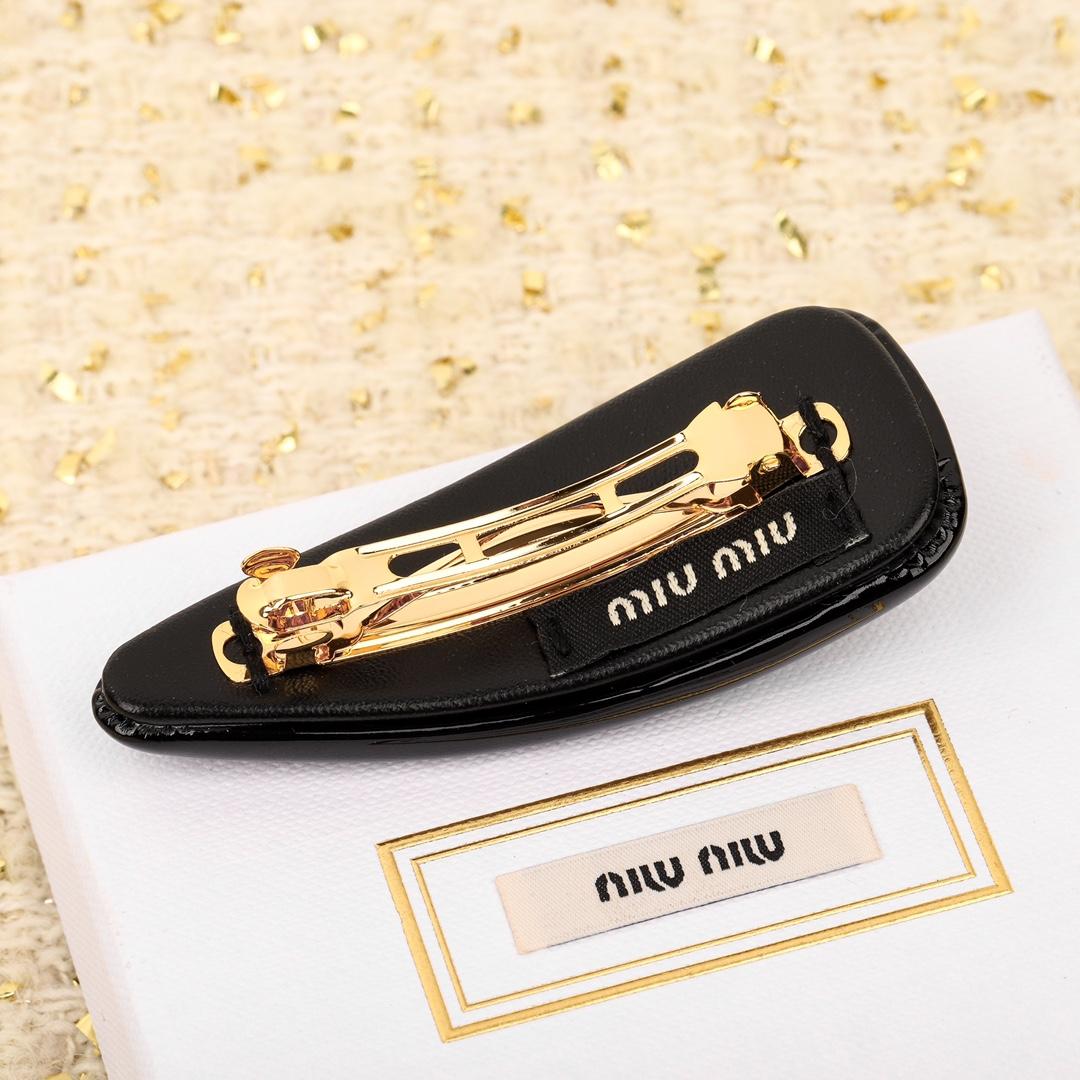 Miu Miu Patent-leather Hair Clip - PerfectKickZ