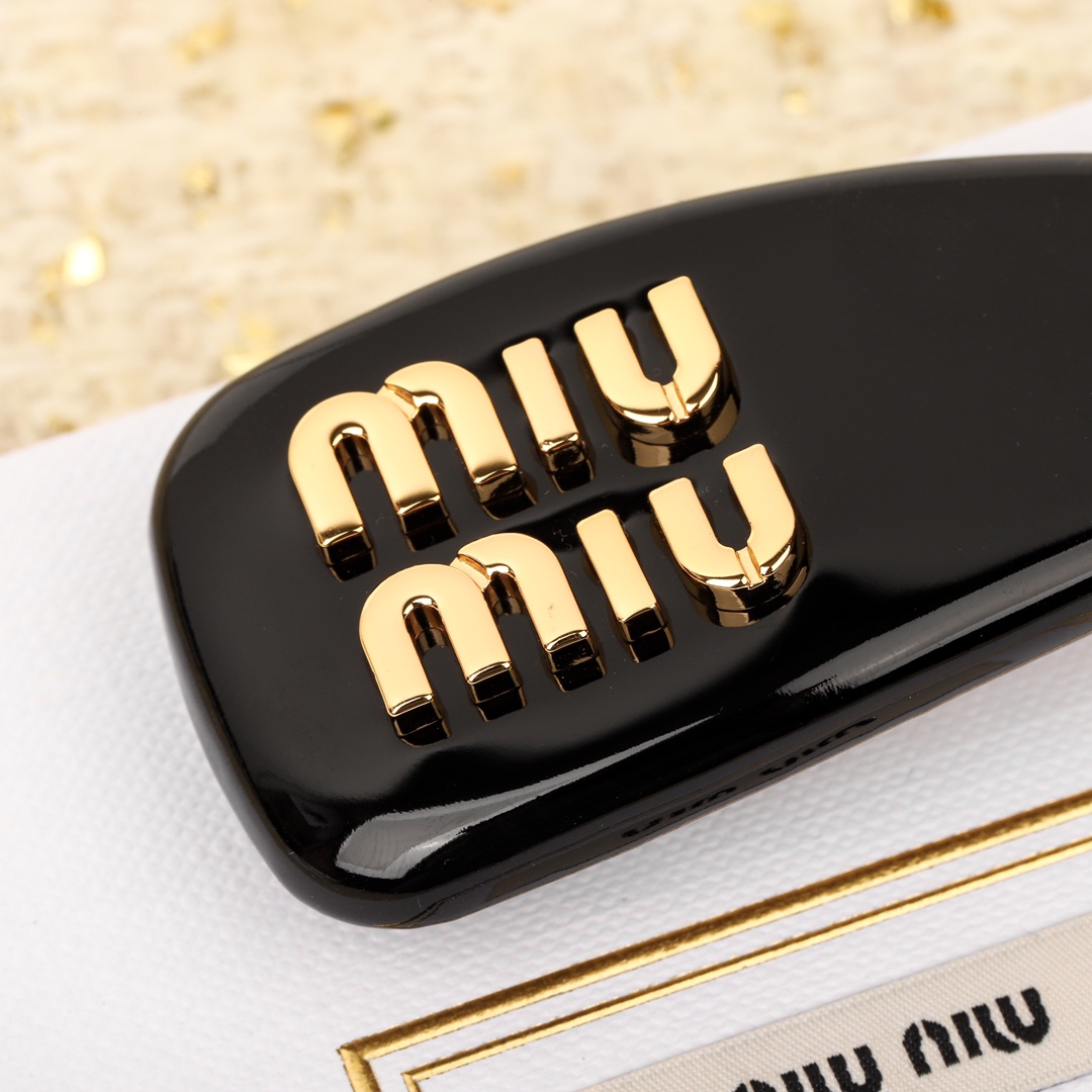 Miu Miu Patent-leather Hair Clip - PerfectKickZ