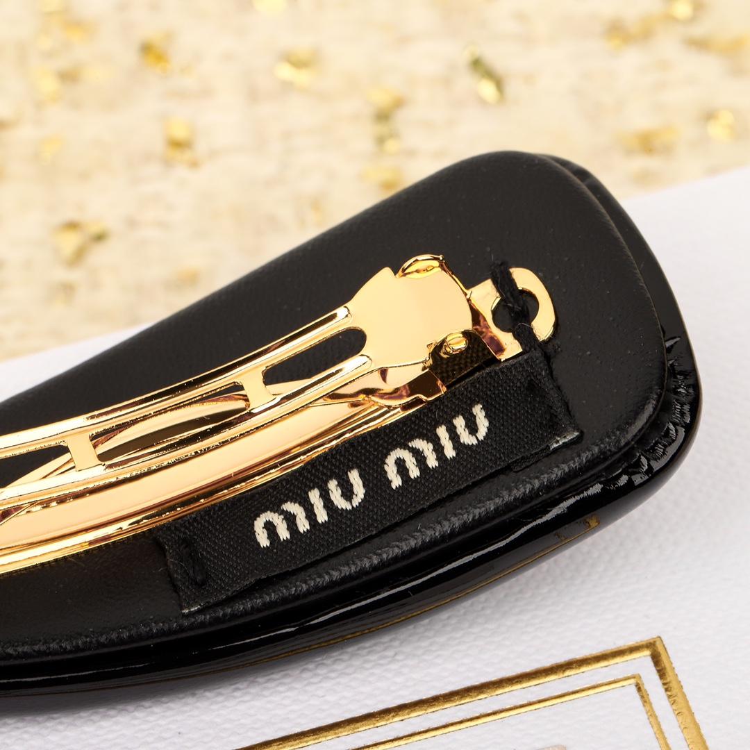 Miu Miu Patent-leather Hair Clip - PerfectKickZ