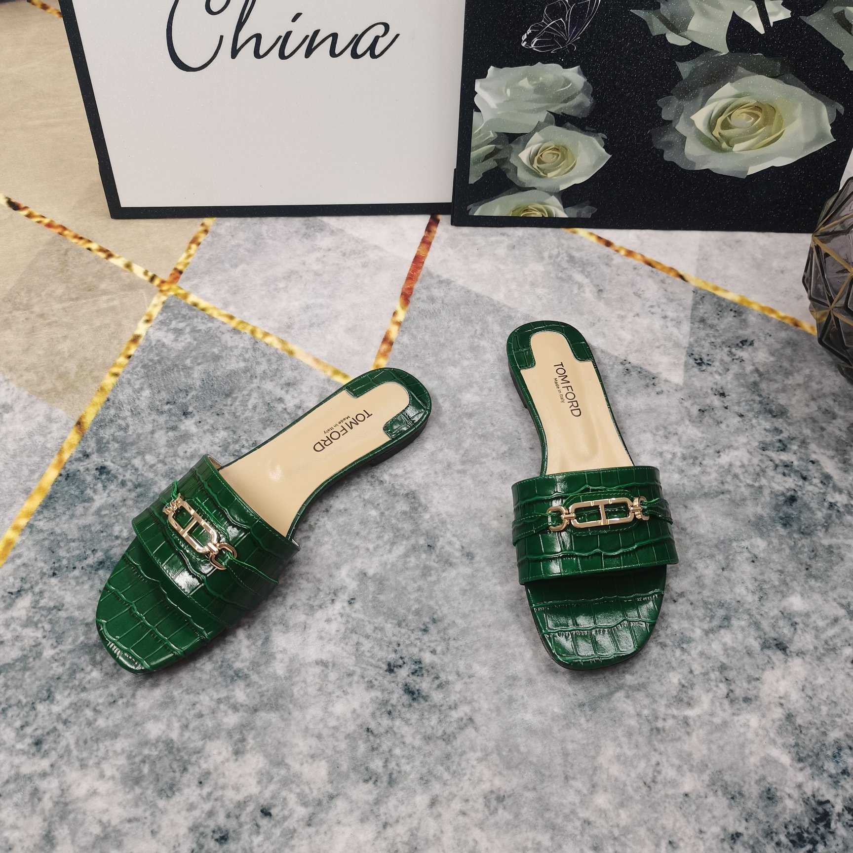 Tom Ford Whitney Slides - PerfectKickZ