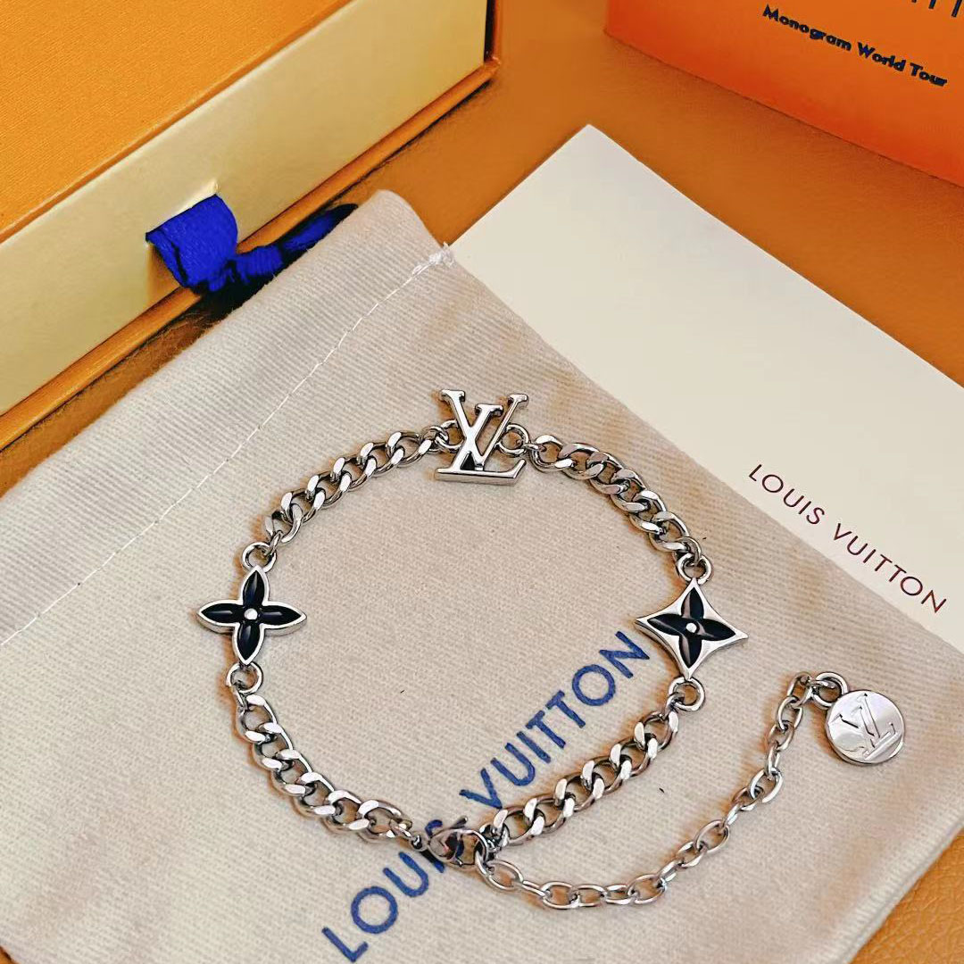 Louis Vuitton LV Spike Bracelet    M1520 - PerfectKickZ