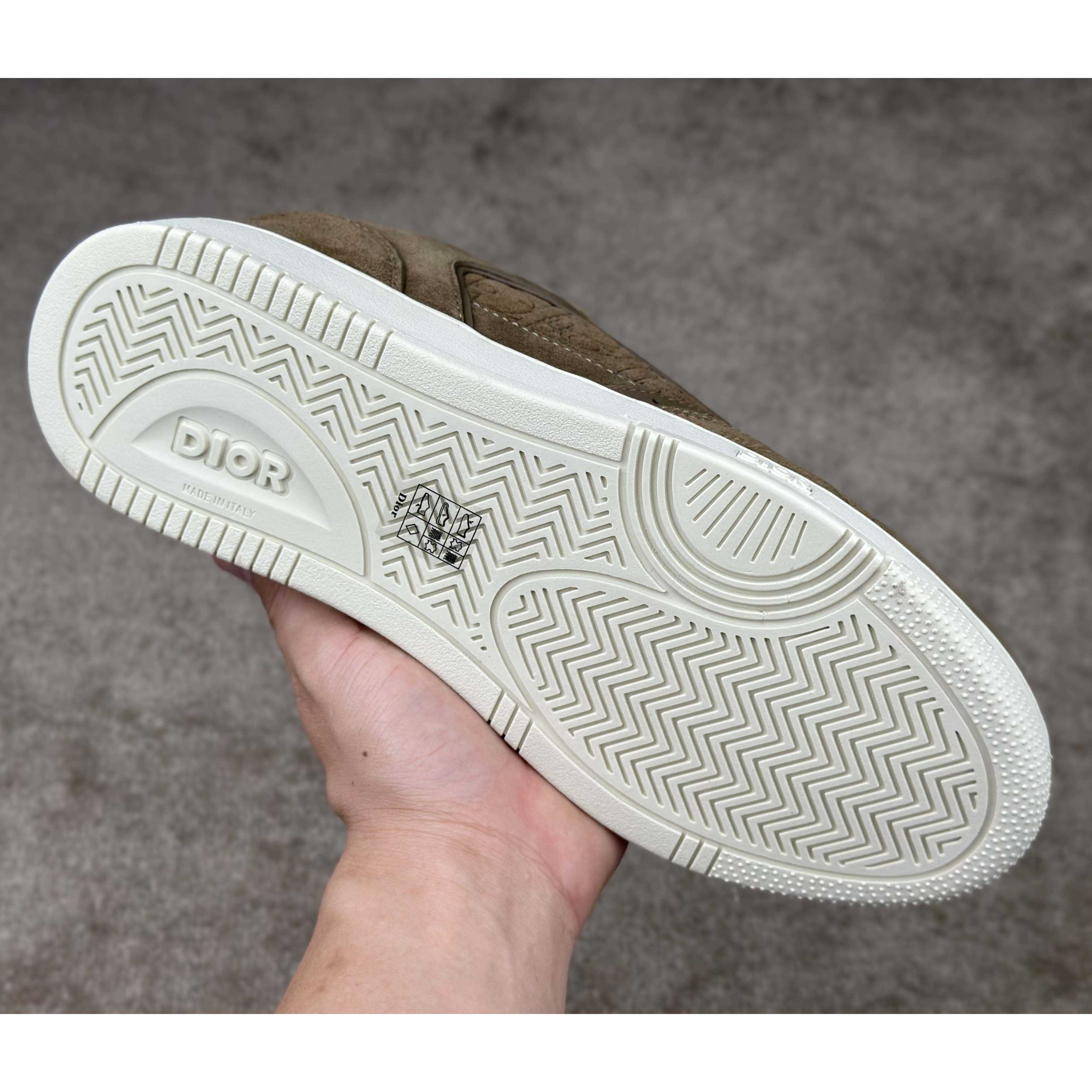 Dior B27 Low-Top Sneaker  - PerfectKickZ