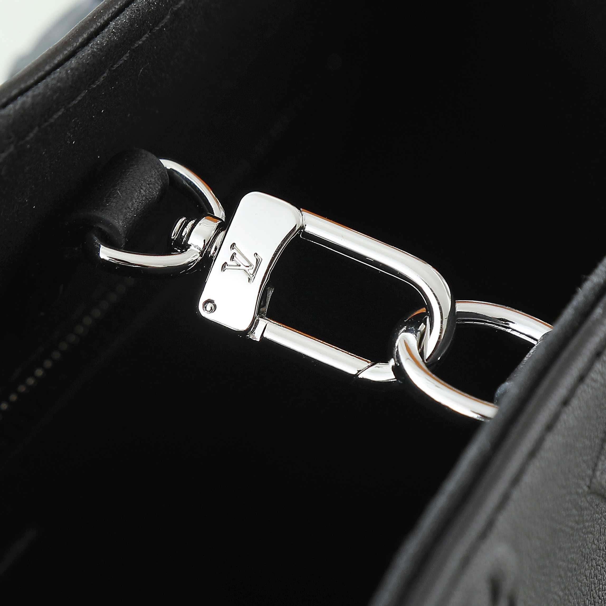 Louis Vuitton OnTheGo PM   M14576 - PerfectKickZ