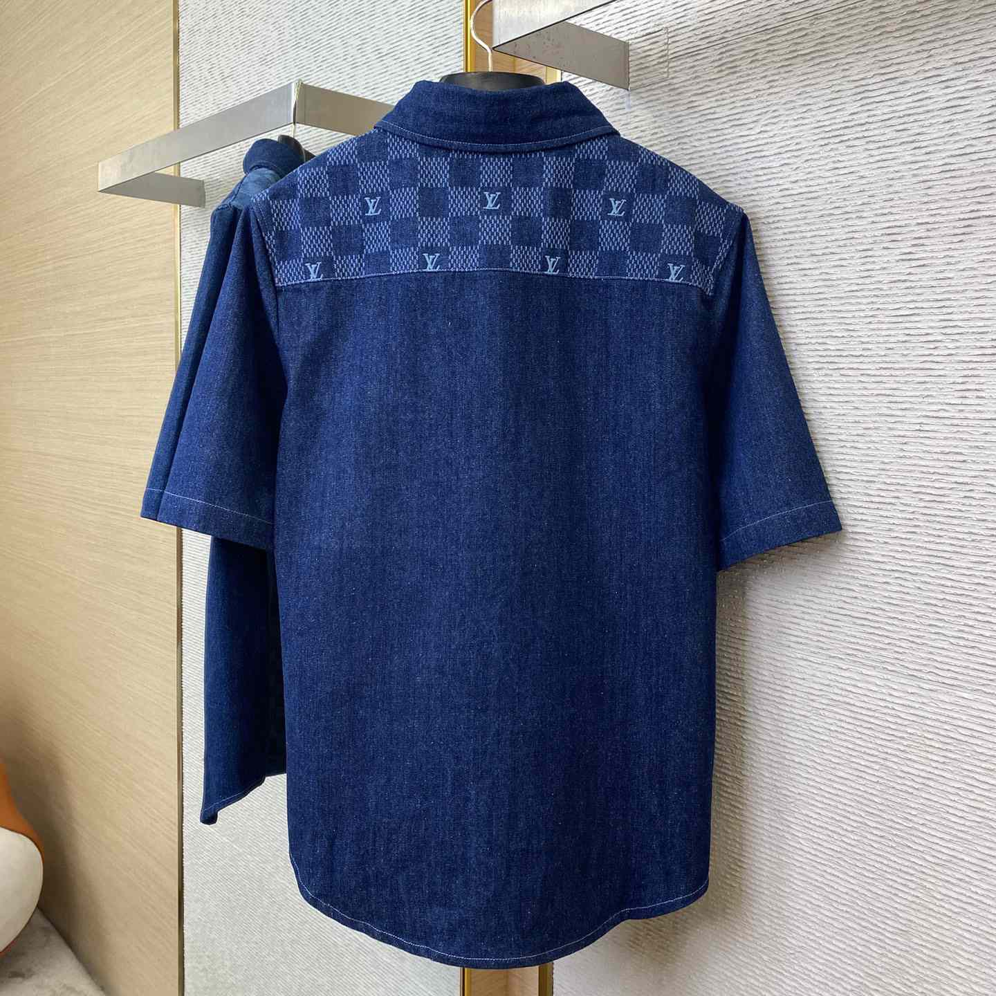 Louis Vuitton Printed Short-Sleeved Denim Shirt   1AFVQL - PerfectKickZ