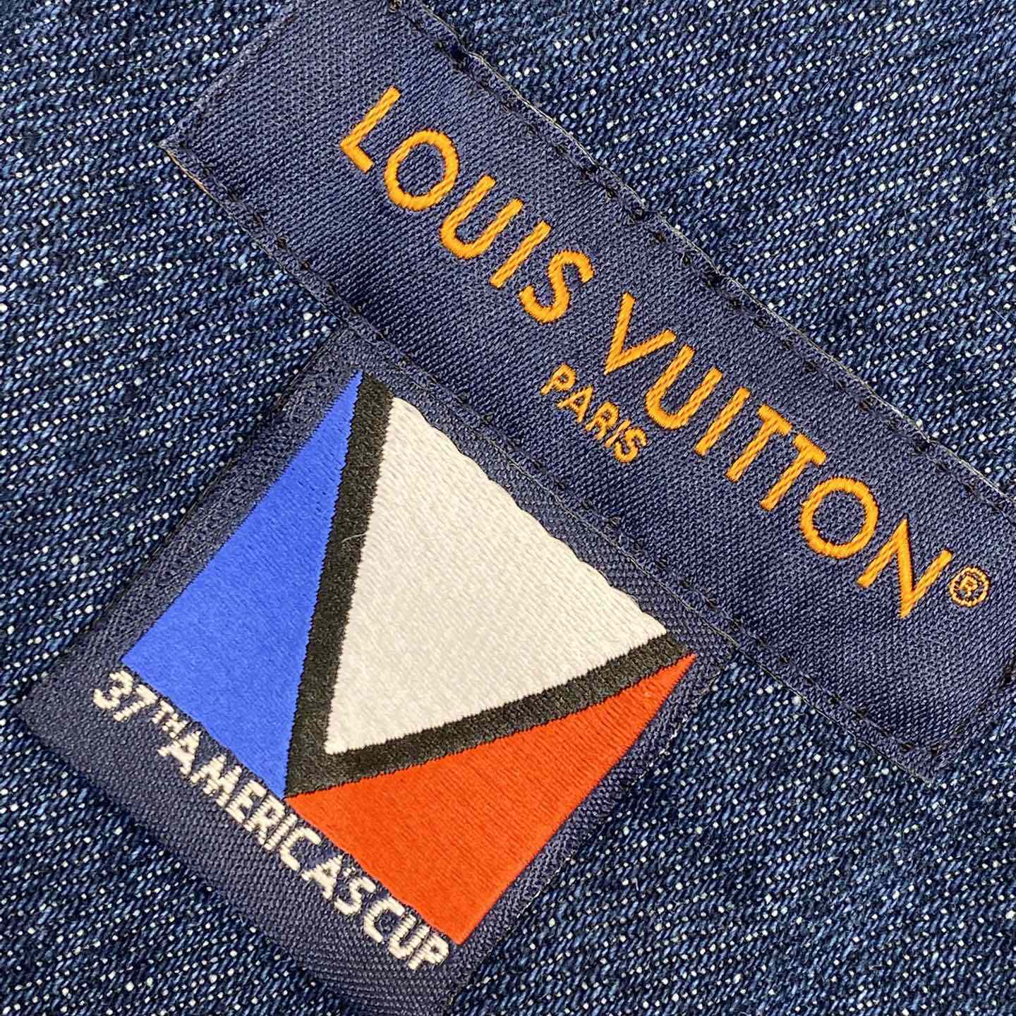 Louis Vuitton Printed Short-Sleeved Denim Shirt   1AFVQL - PerfectKickZ