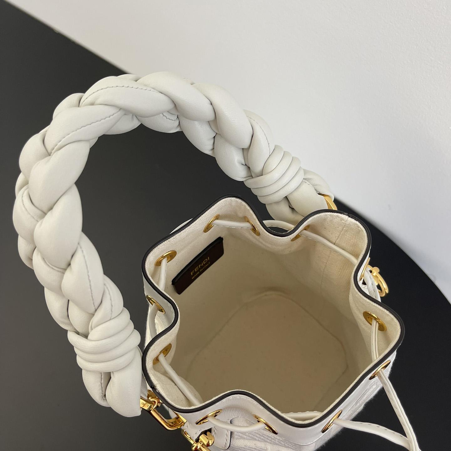 Fendi Bucket Bag (18-12-10cm) - PerfectKickZ