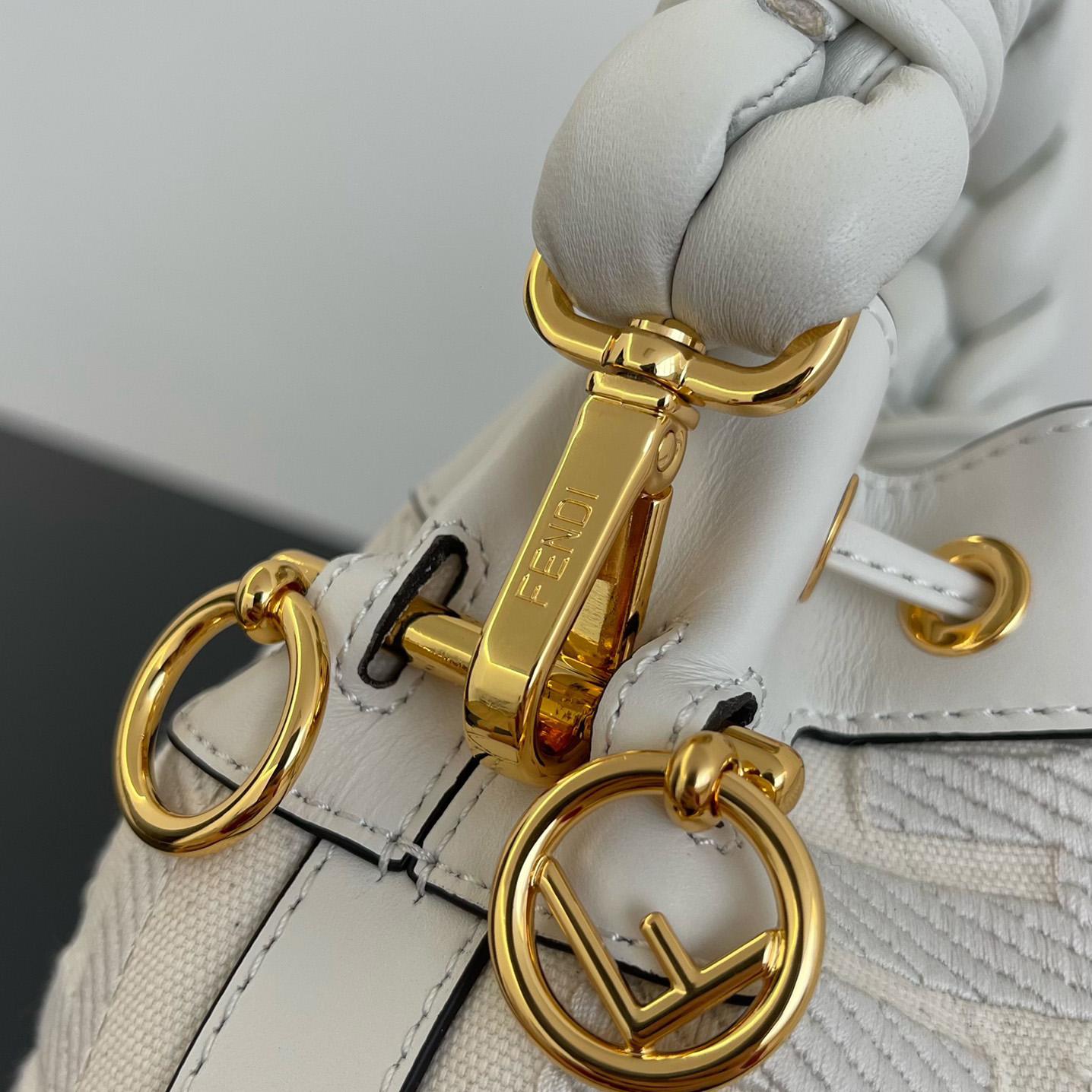 Fendi Bucket Bag (18-12-10cm) - PerfectKickZ