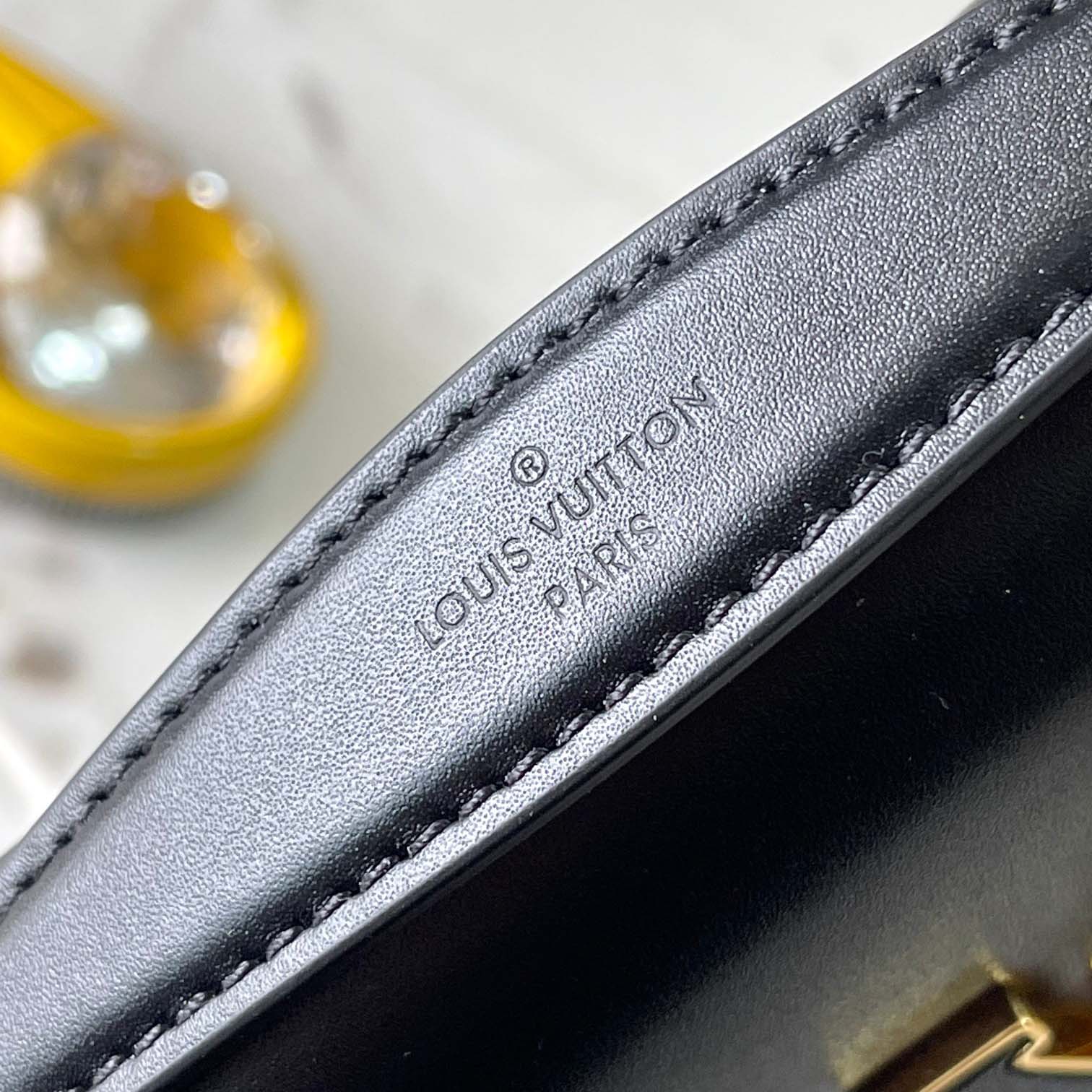 Louis Vuitton Wallet On Chain Capucines   M12143 - PerfectKickZ