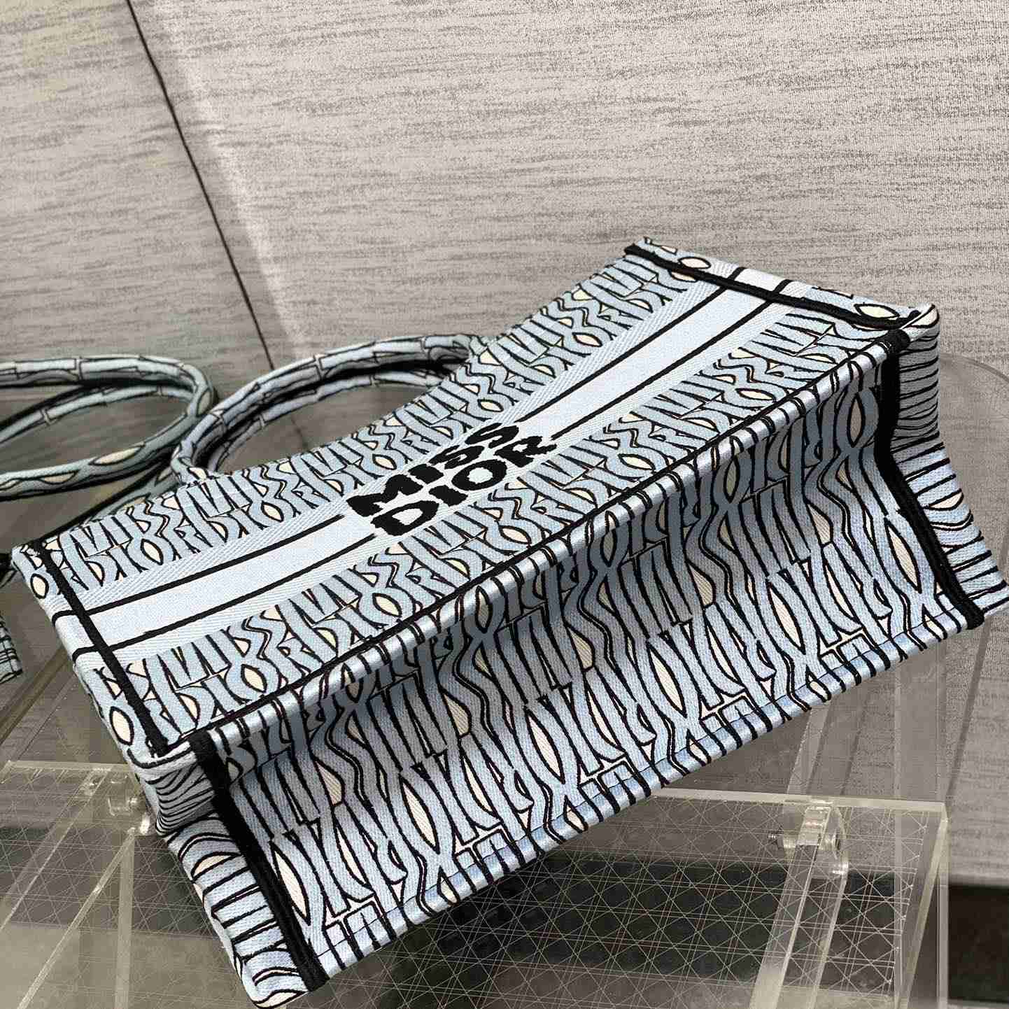 Dior 'Miss Dior 'Book Tote    36*18*28cm - PerfectKickZ