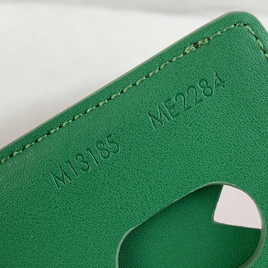 Louis Vuitton Porte-Cartes Magnet  M12855 - PerfectKickZ
