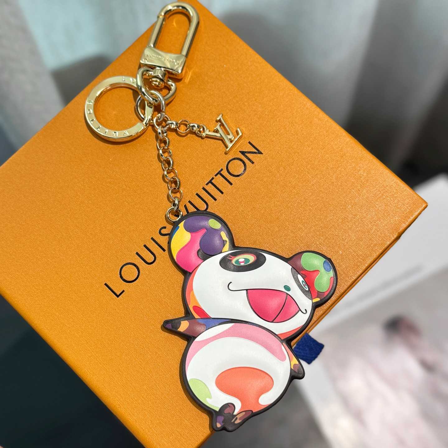Louis Vuitton LV x TM Superflat Panda Key Holder   M02467 - PerfectKickZ