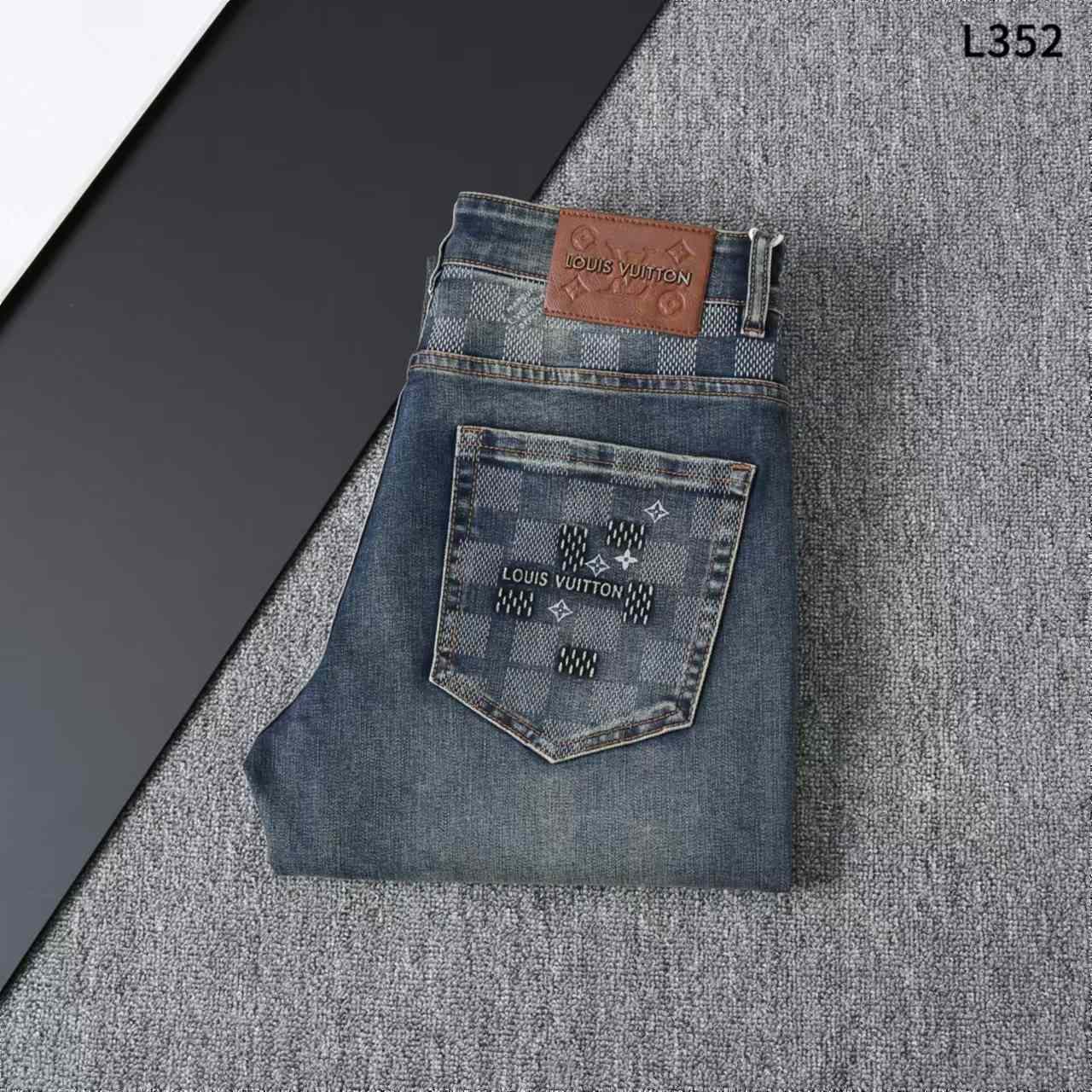 Louis Vuitton Jeans - PerfectKickZ