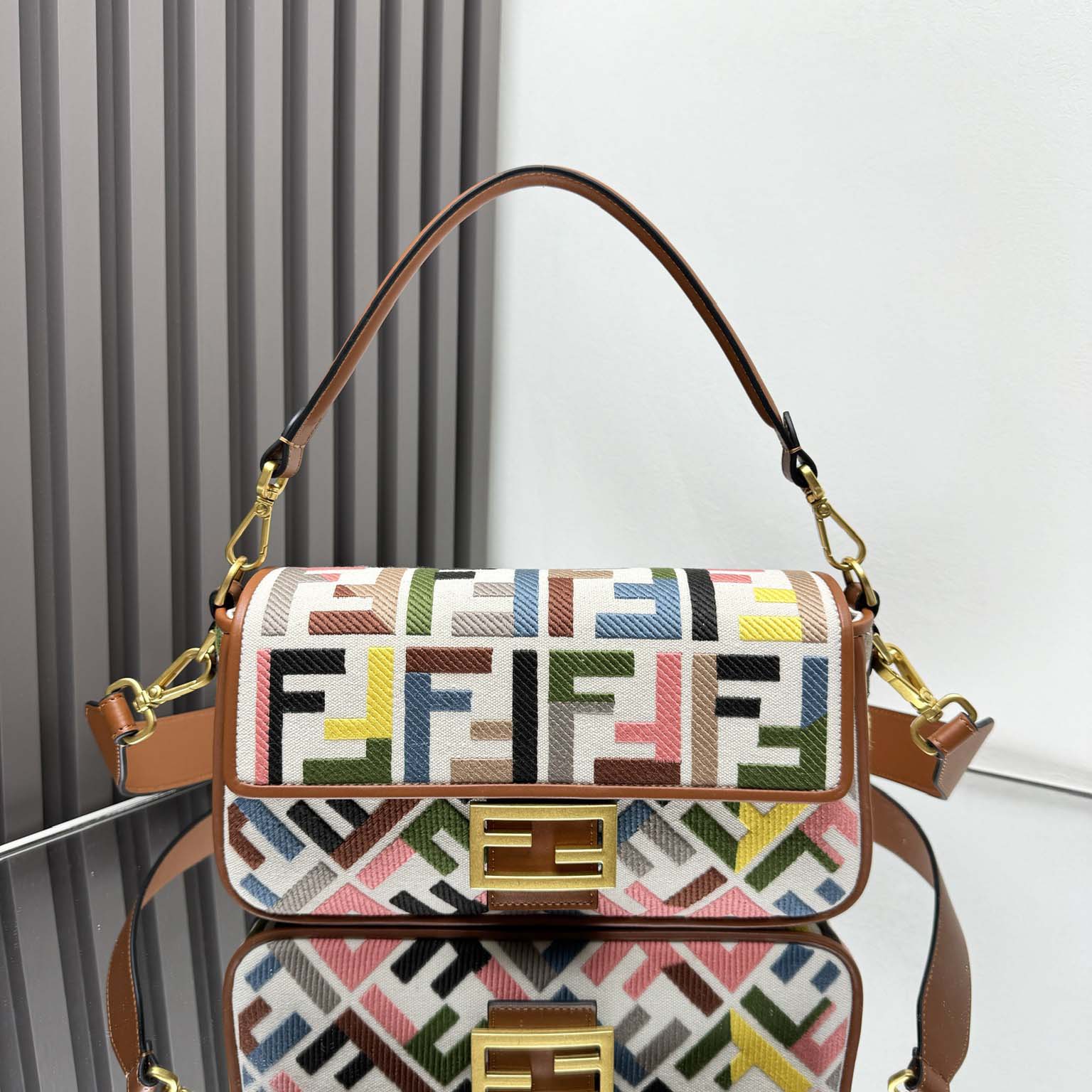 Fendi Baguette Mini  26x13x6cm - PerfectKickZ