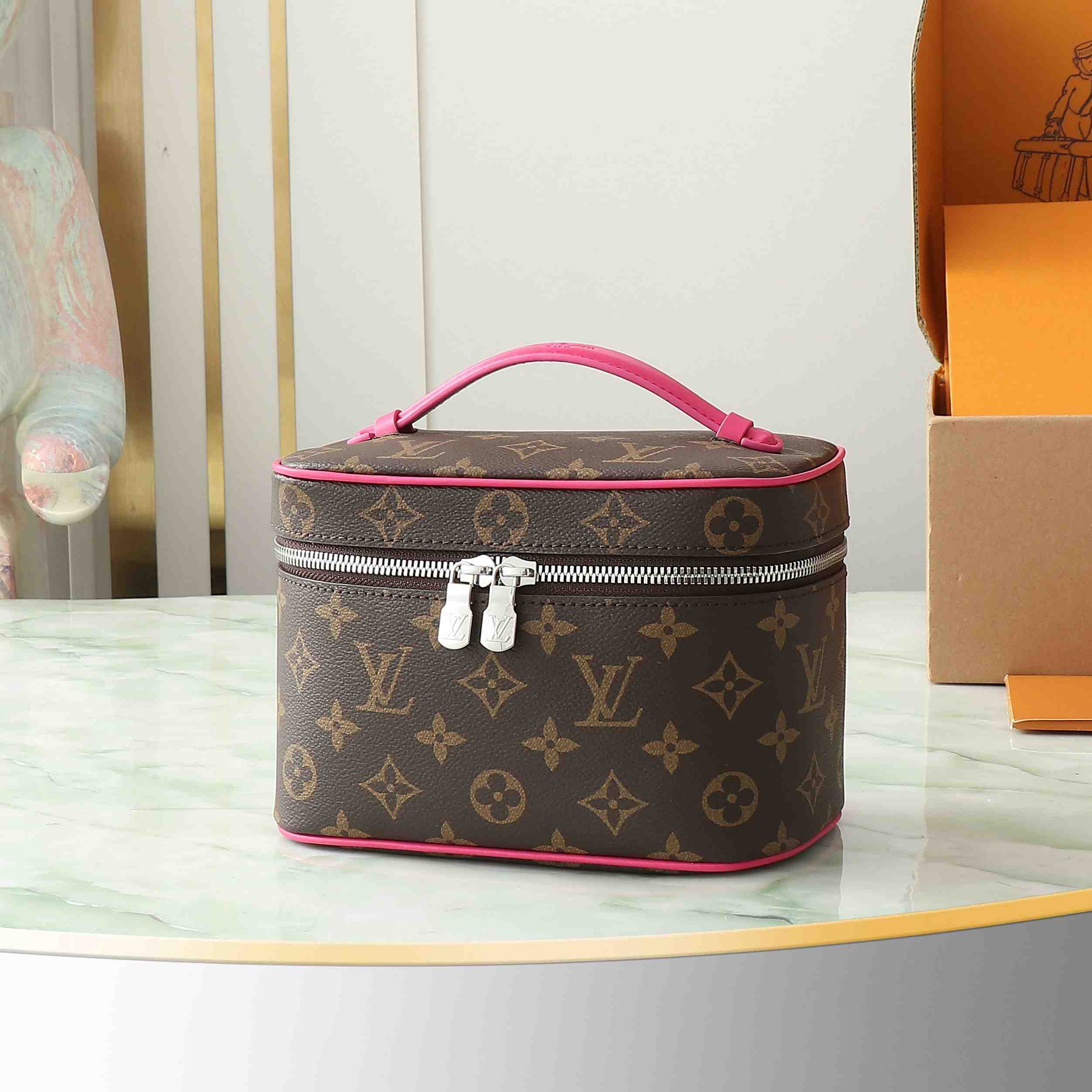 Louis Vuitton Nice Mini  M12650 - PerfectKickZ