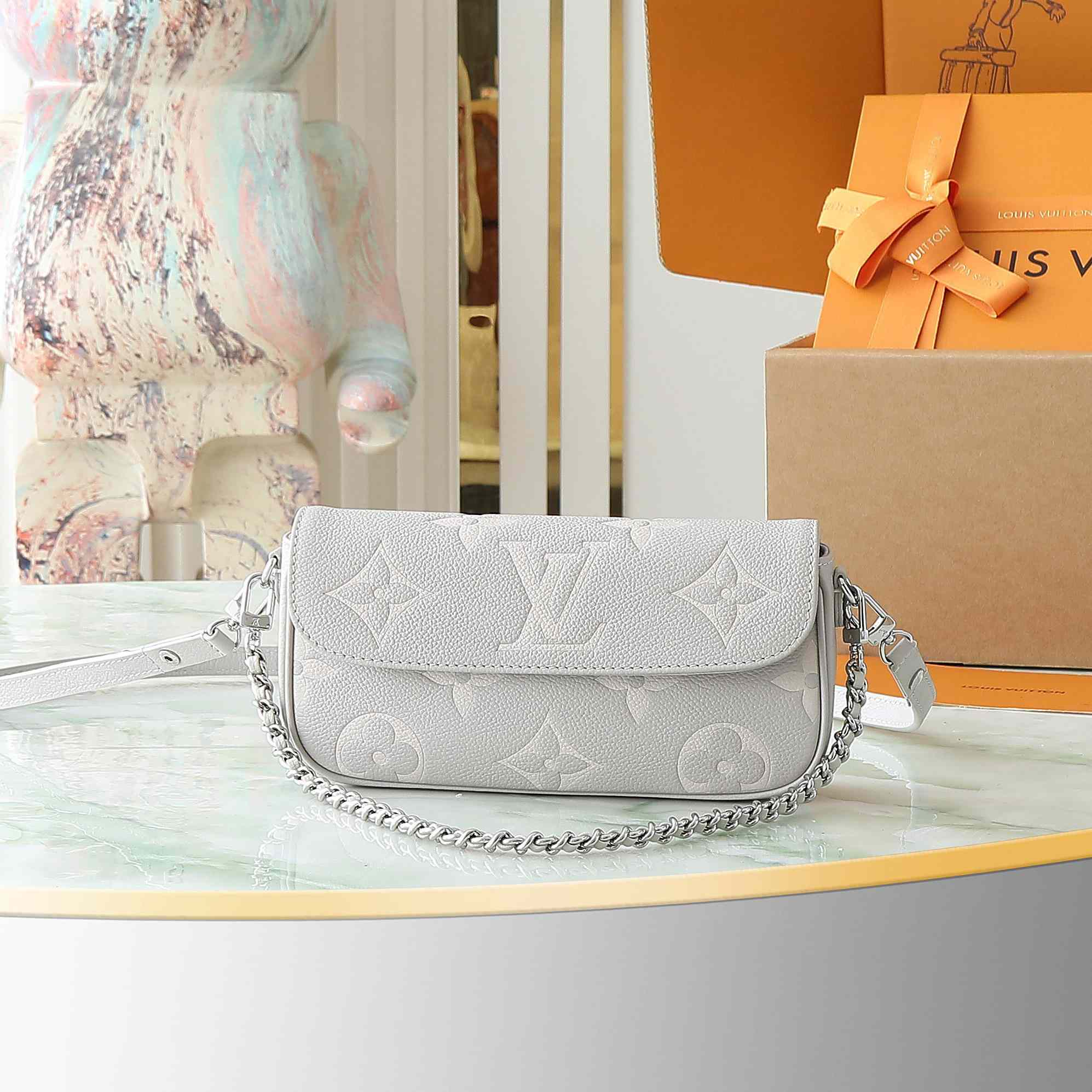 Louis Vuitton Wallet on Chain Ivy    M14225 - PerfectKickZ