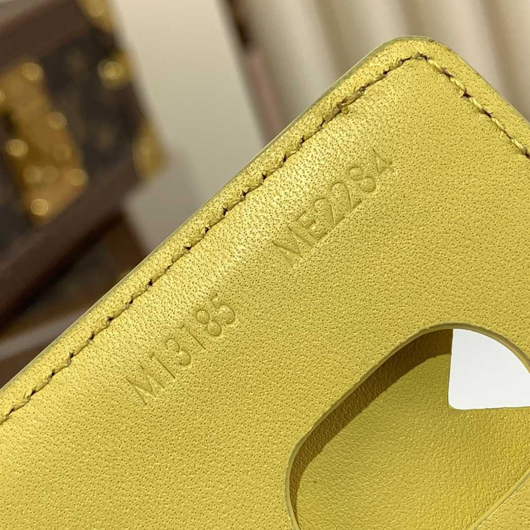 Louis Vuitton Porte-Cartes Magnet  M12853 - PerfectKickZ