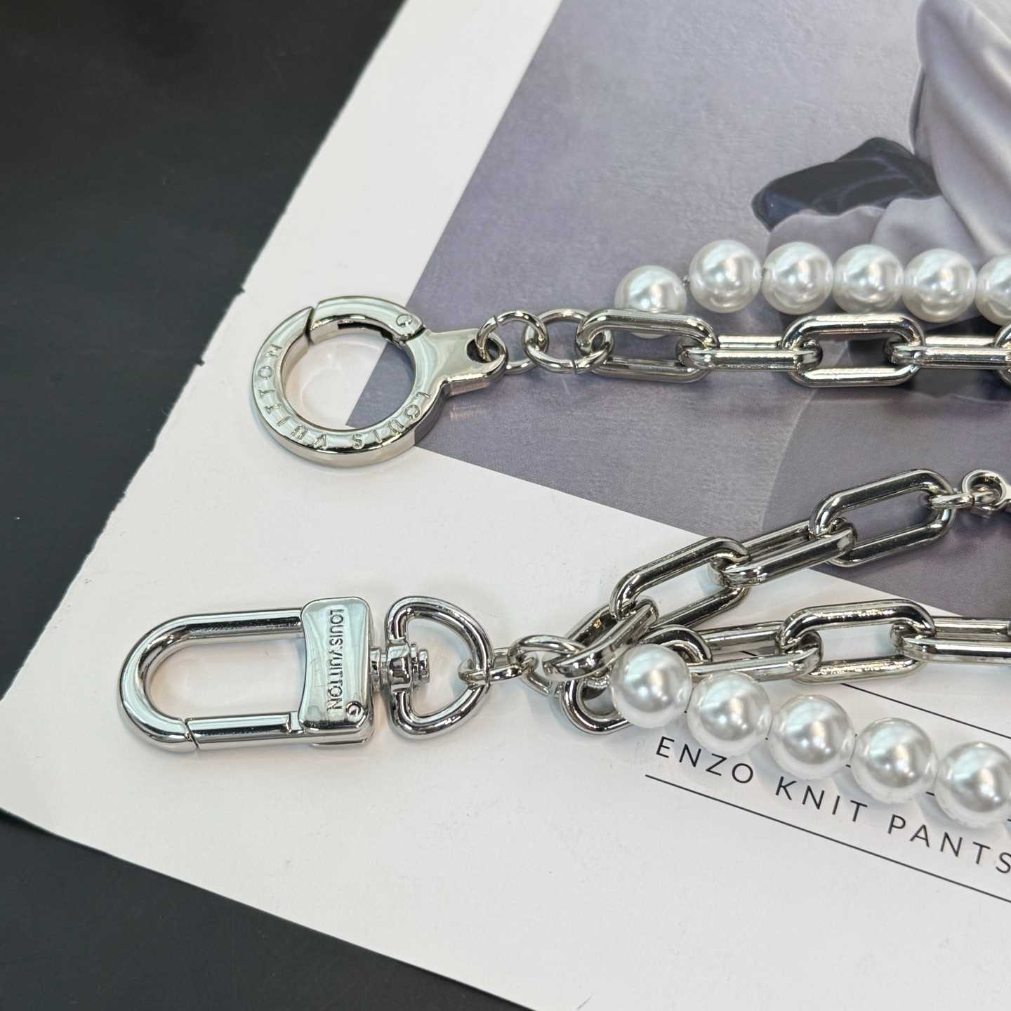 Louis Vuitton Pearls Chain Belt and Bag Charm  M02606 - PerfectKickZ