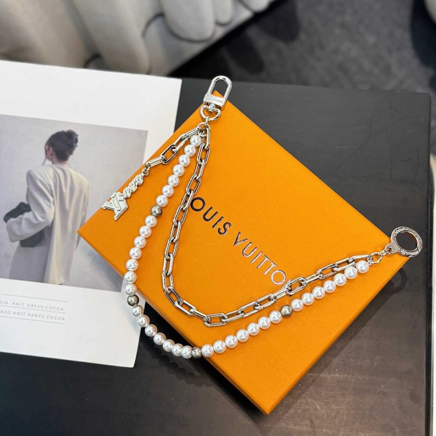Louis Vuitton Pearls Chain Belt and Bag Charm  M02606 - PerfectKickZ