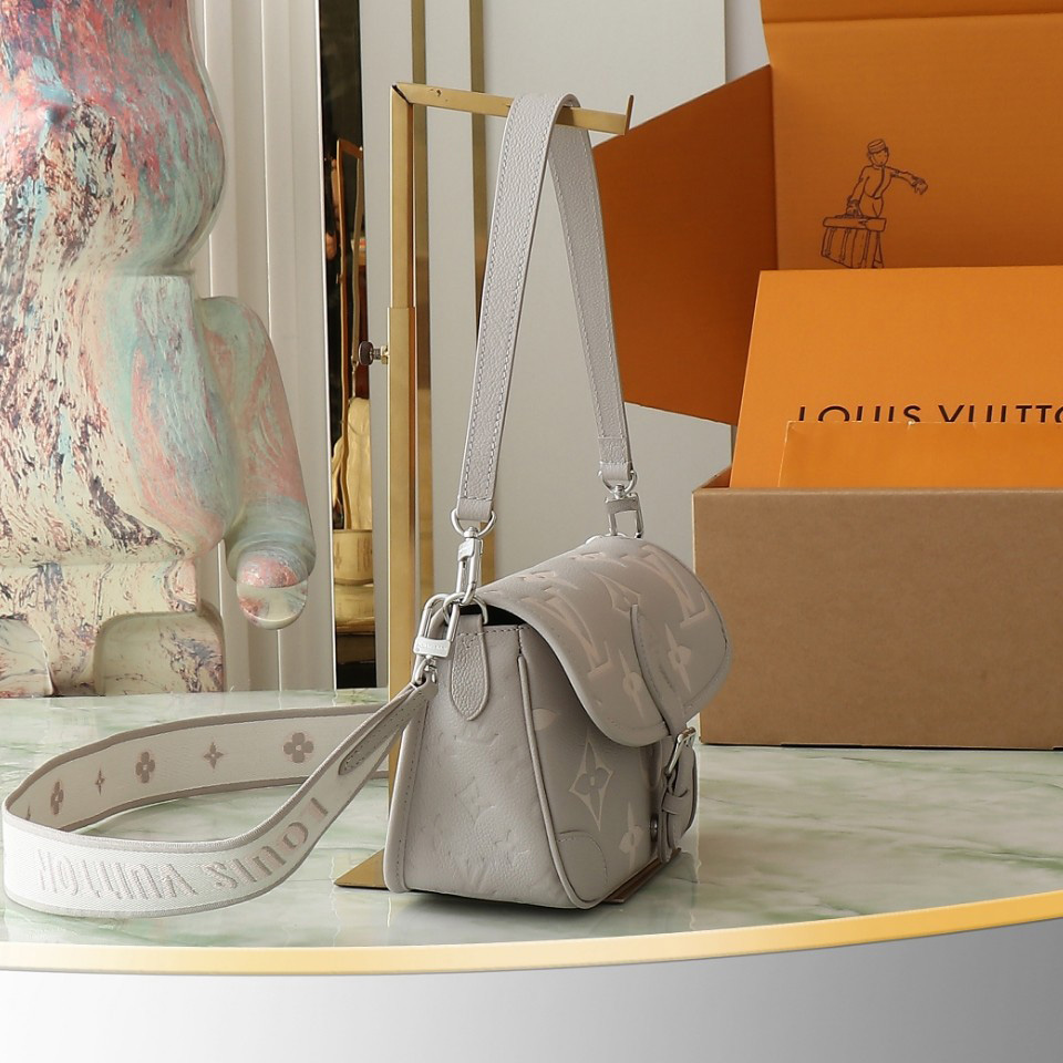 Louis Vuitton Diane   M14214 - PerfectKickZ