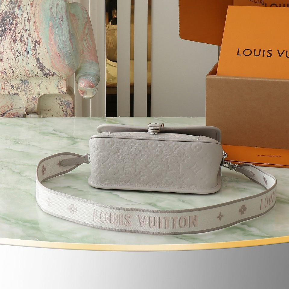 Louis Vuitton Diane   M14214 - PerfectKickZ