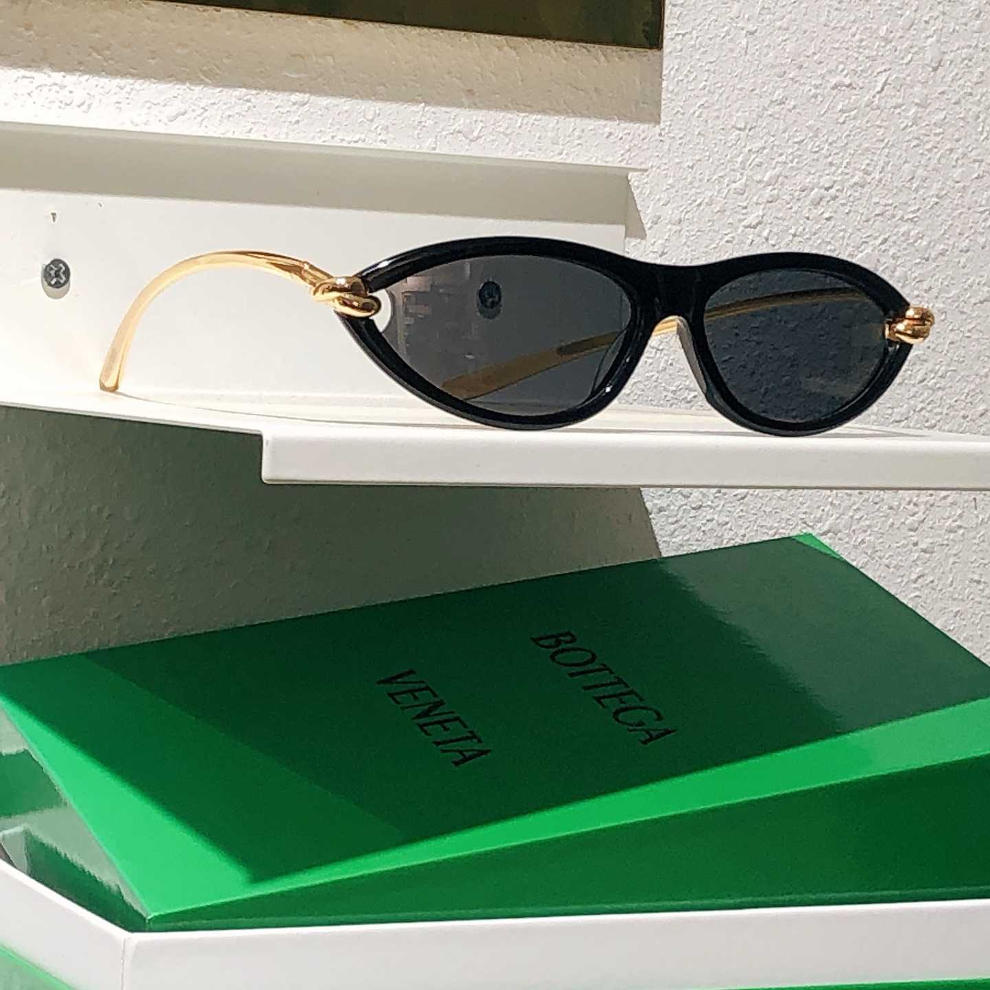 Bottega Veneta Knot Cat Eye Sunglasses   BV1390S - PerfectKickZ
