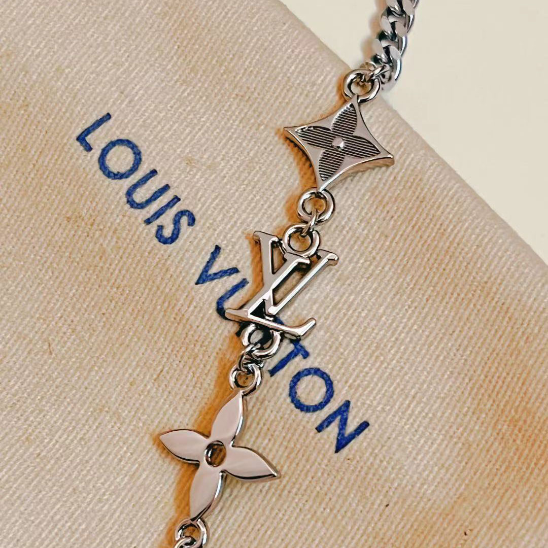 Louis Vuitton Monogram Row Bracelet  M1407A - 