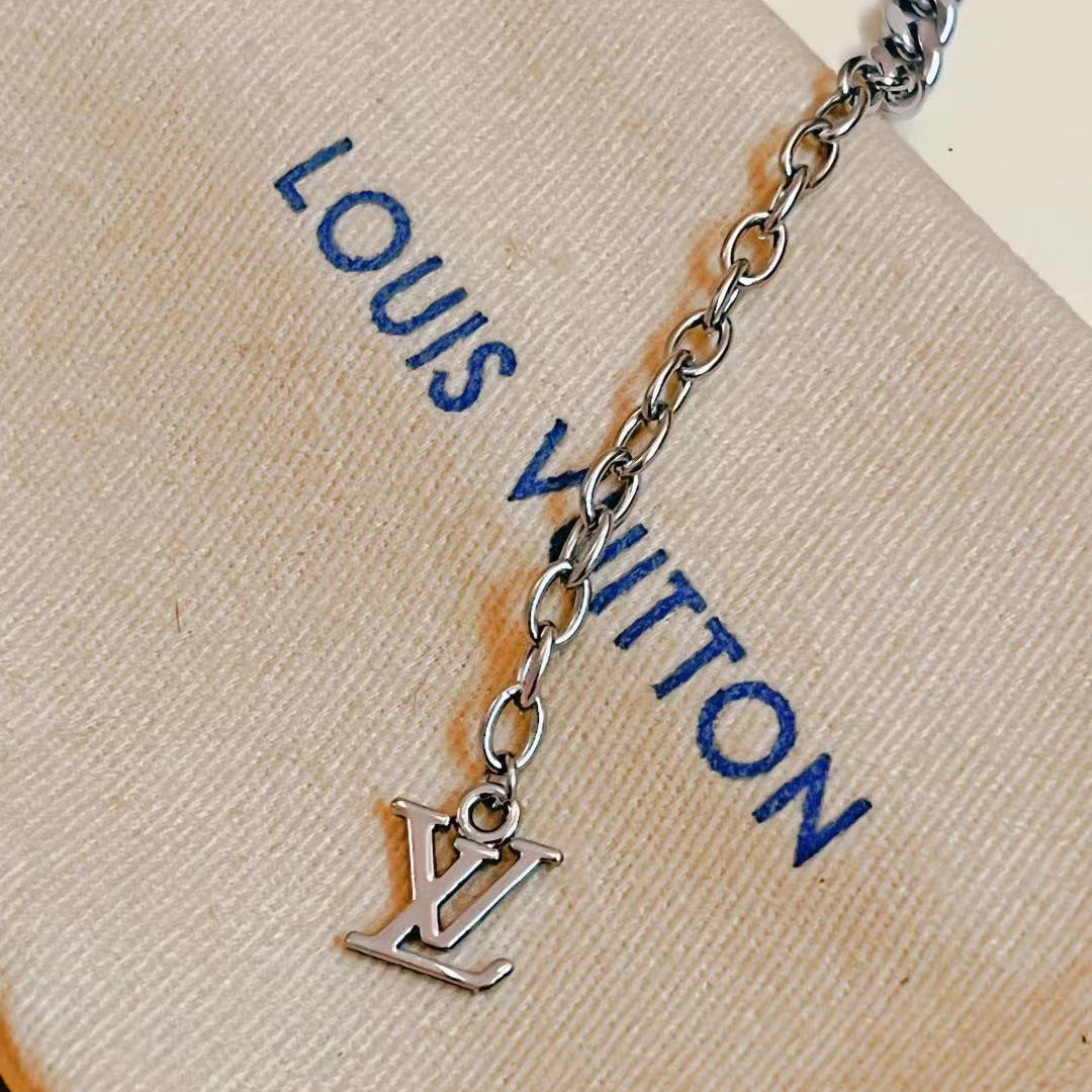 Louis Vuitton Monogram Row Bracelet  M1407A - 
