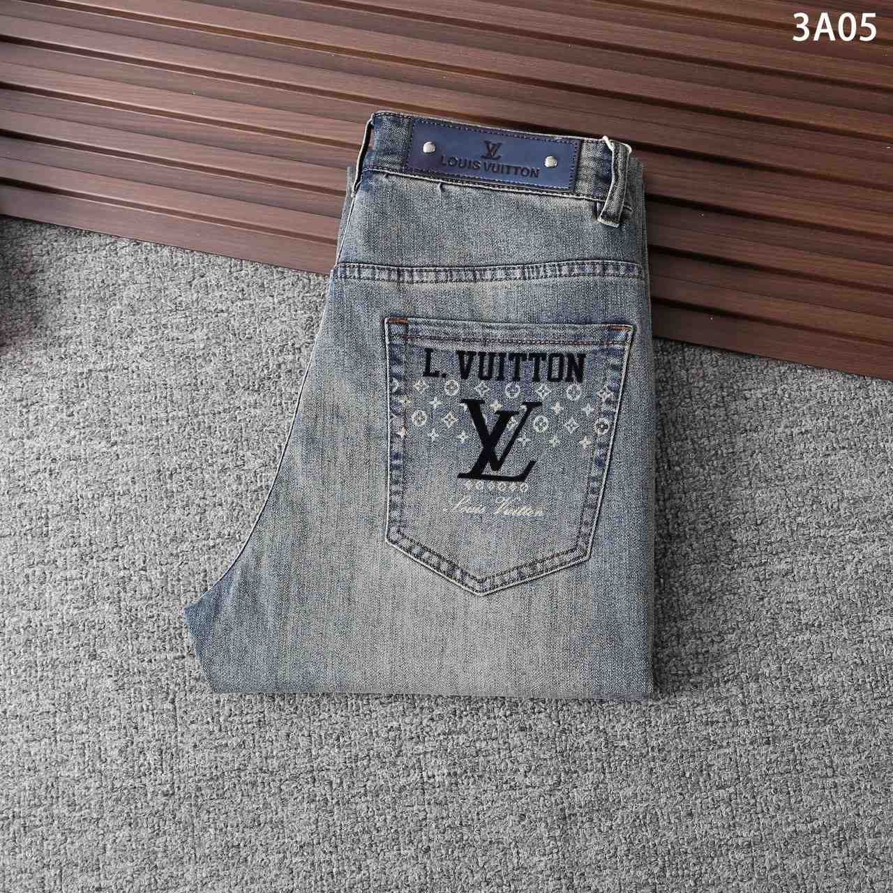 Louis Vuitton Jeans - PerfectKickZ