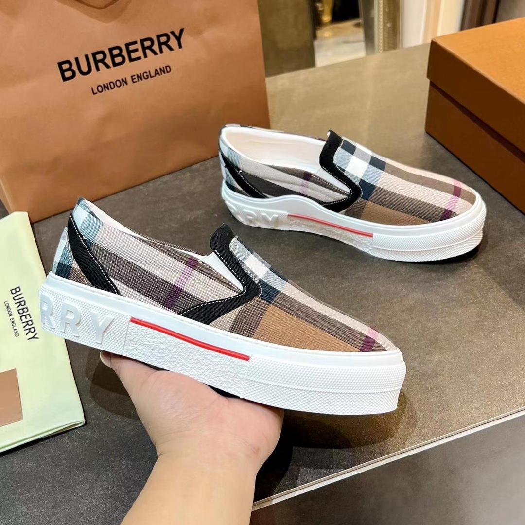 Burberry Slip On Sneakers - PerfectKickZ