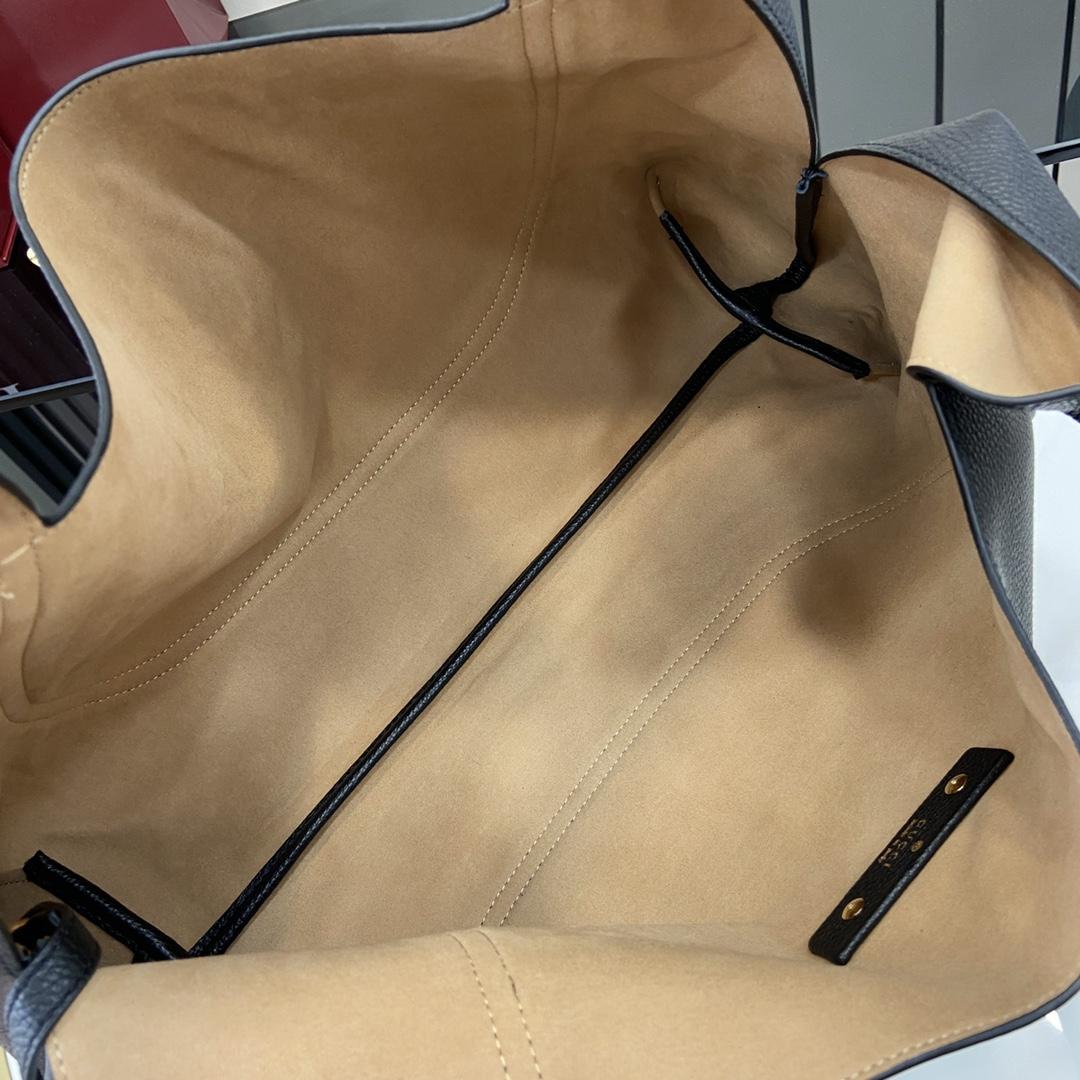 Gucci Softbit Maxi Shoulder Bag - PerfectKickZ
