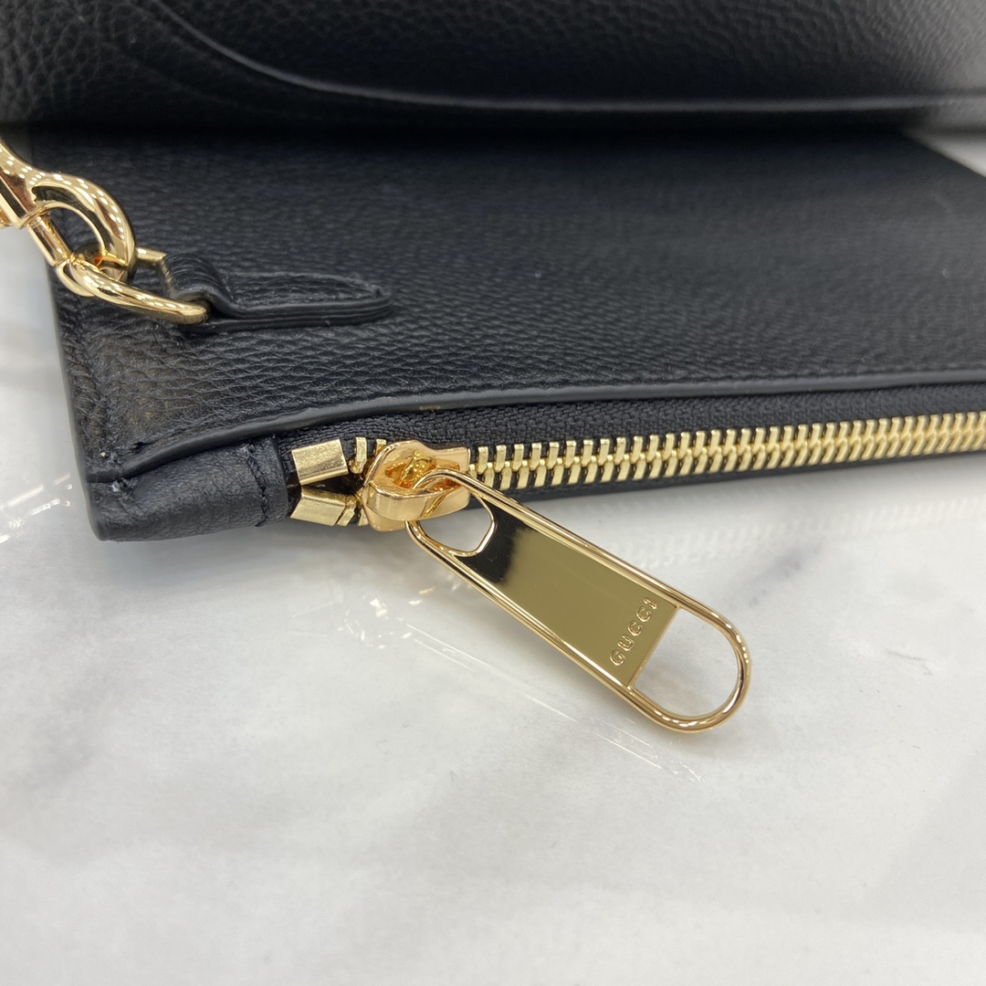 Gucci Softbit Maxi Shoulder Bag - PerfectKickZ