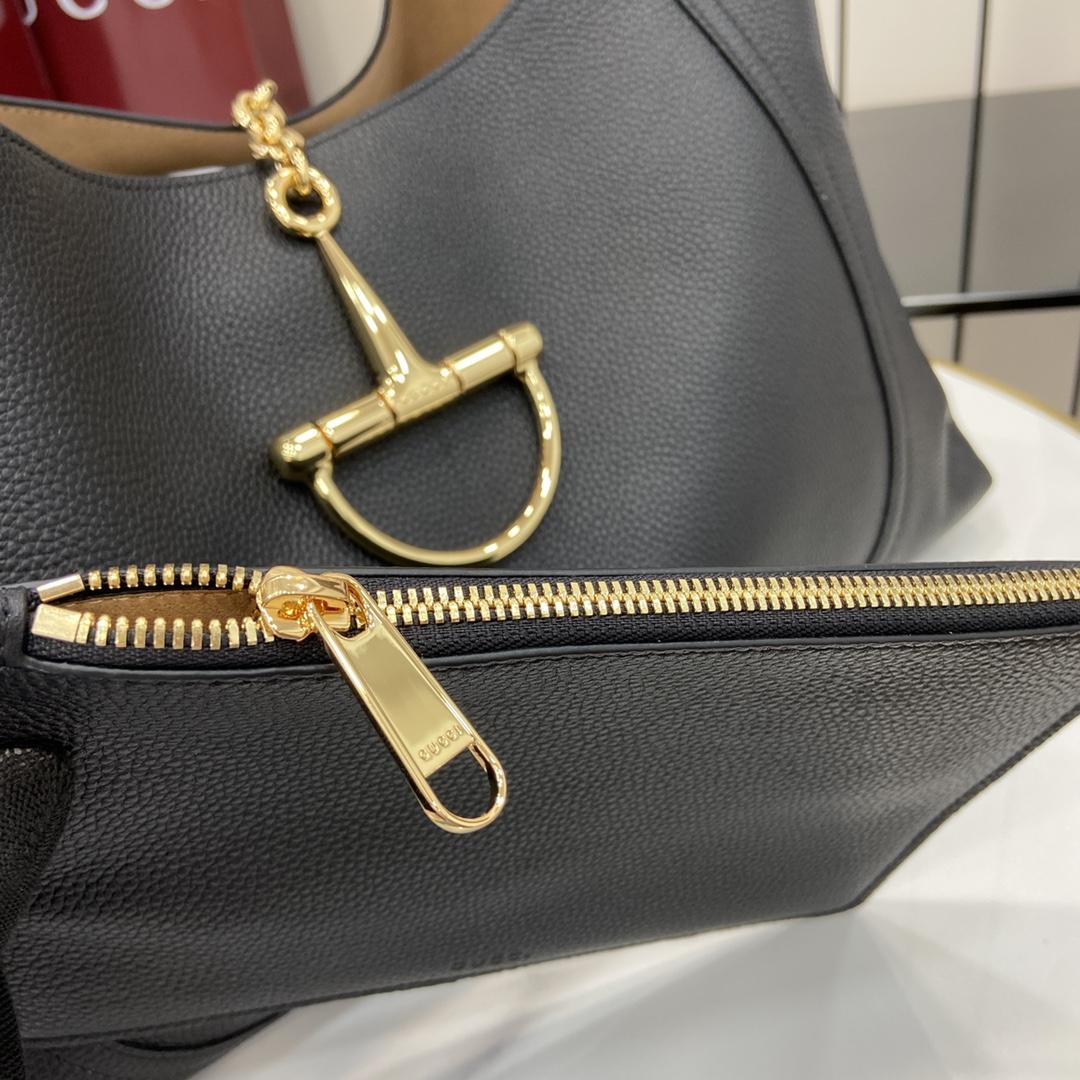 Gucci Softbit Maxi Shoulder Bag - PerfectKickZ