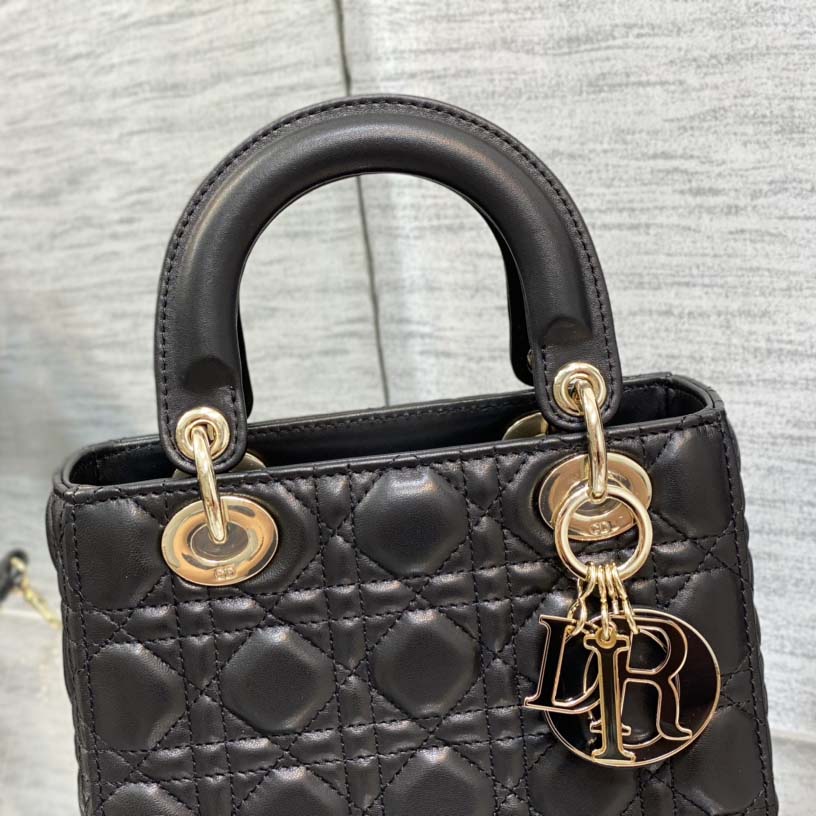Dior Lady Dior Bag    20cm - PerfectKickZ
