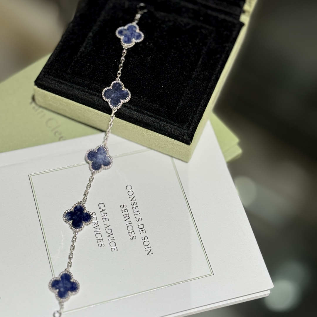 Van Cleef & Arpels Bracelet - PerfectKickZ