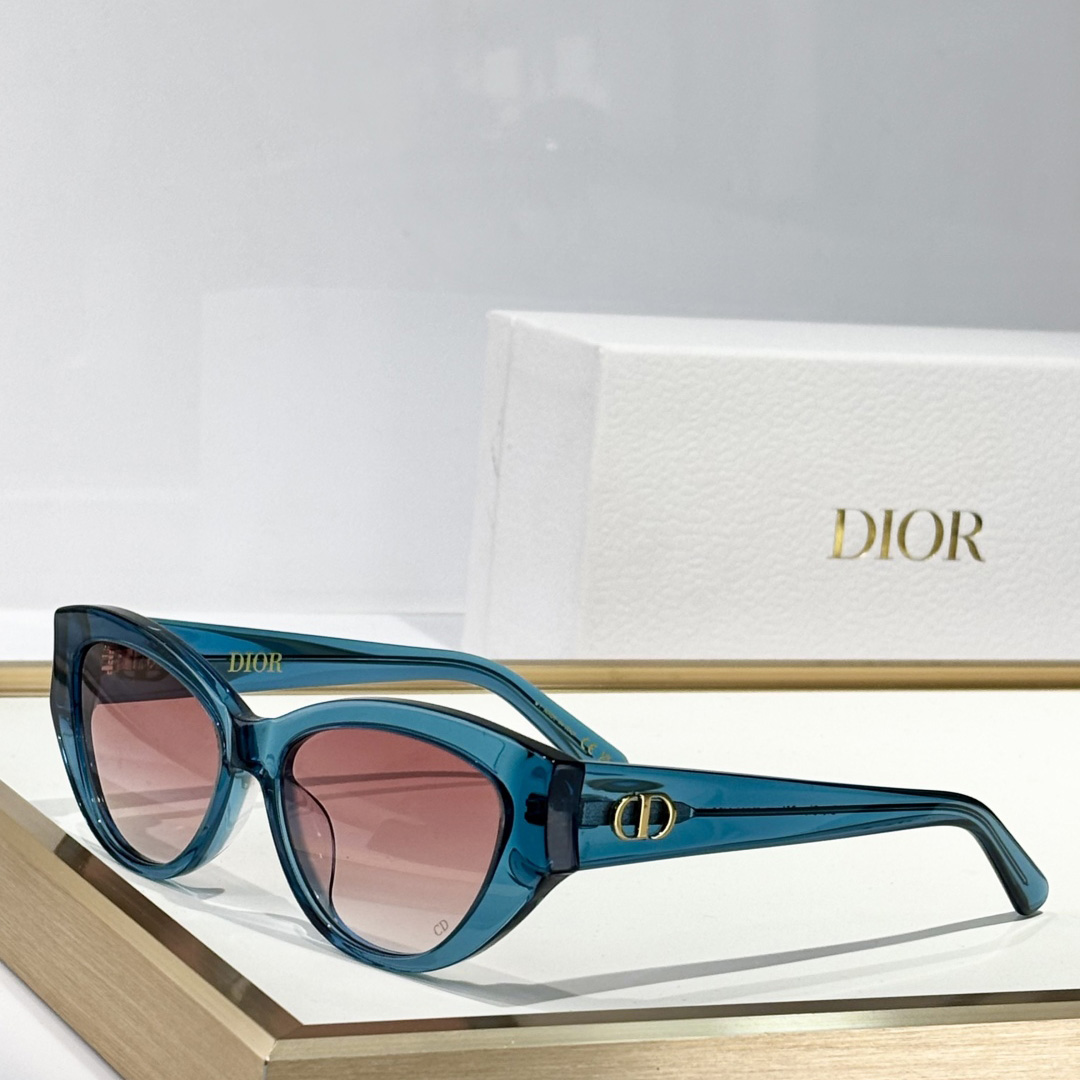 Dior DiorGlowB11 Sunglasses  - PerfectKickZ