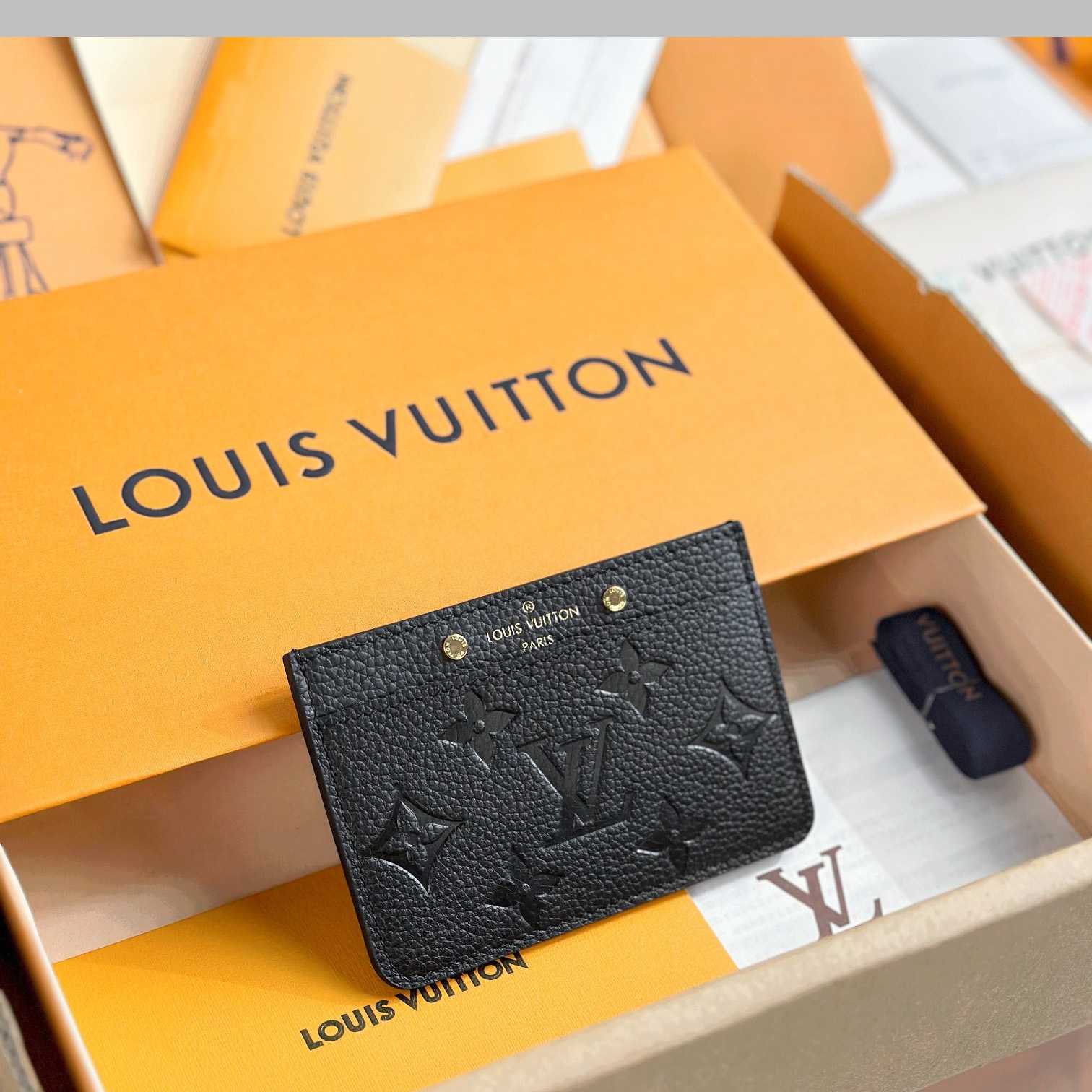 Louis Vuitton Card Holder  M69171 - PerfectKickZ