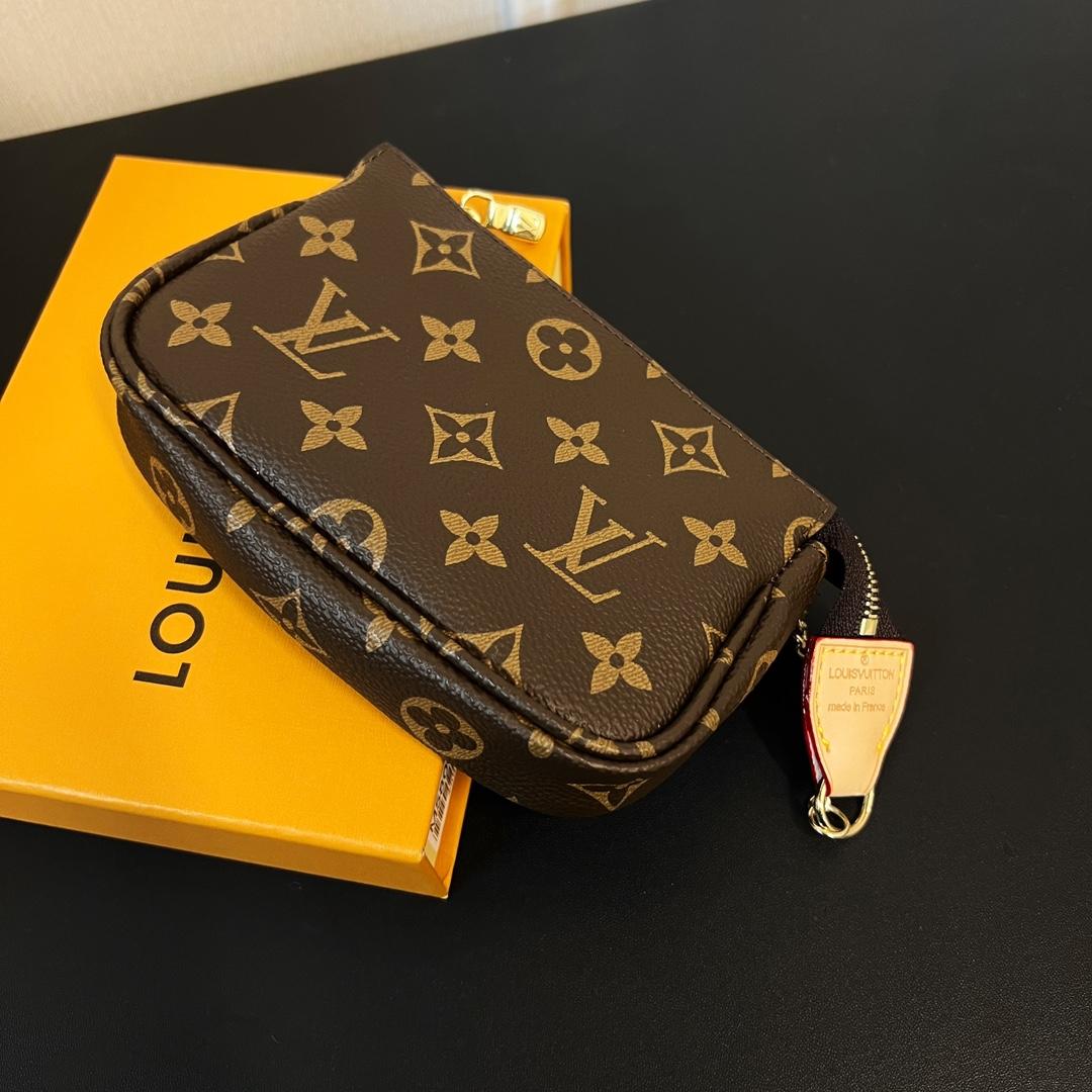 Louis Vuitton Mini Pochette Accessoires     - PerfectKickZ