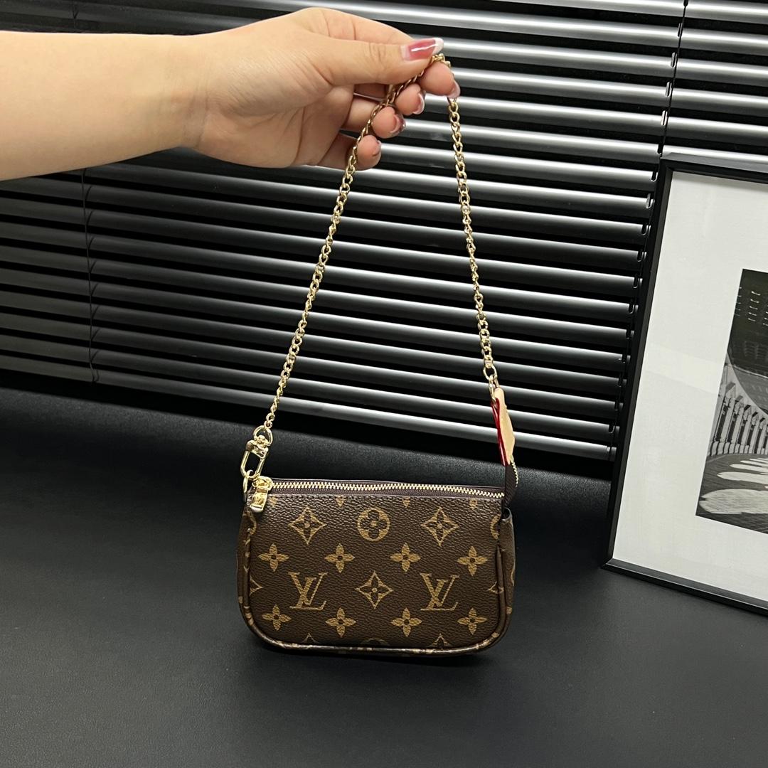 Louis Vuitton Mini Pochette Accessoires     - PerfectKickZ