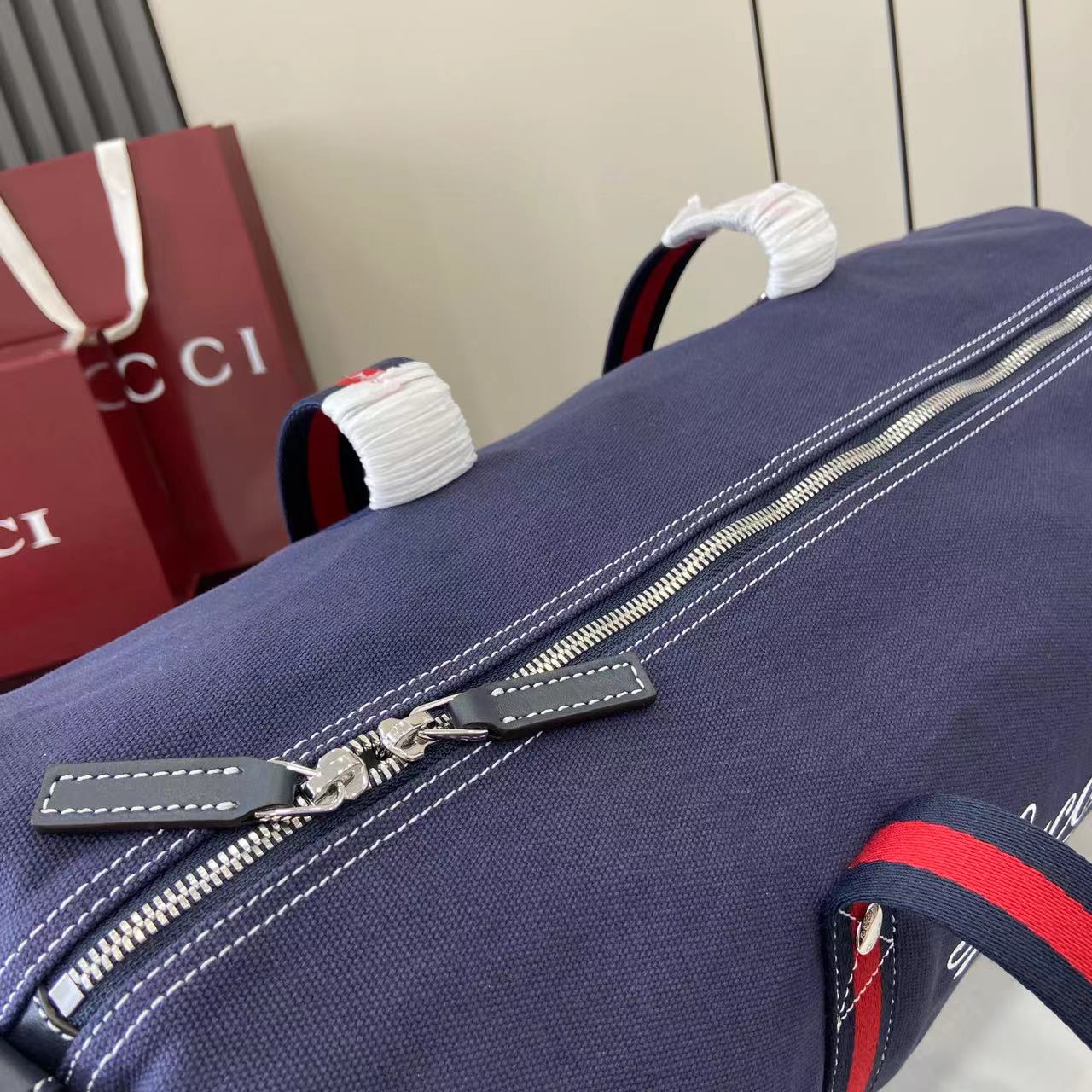 Gucci Large Printed Canvas Duffle Bag - PerfectKickZ