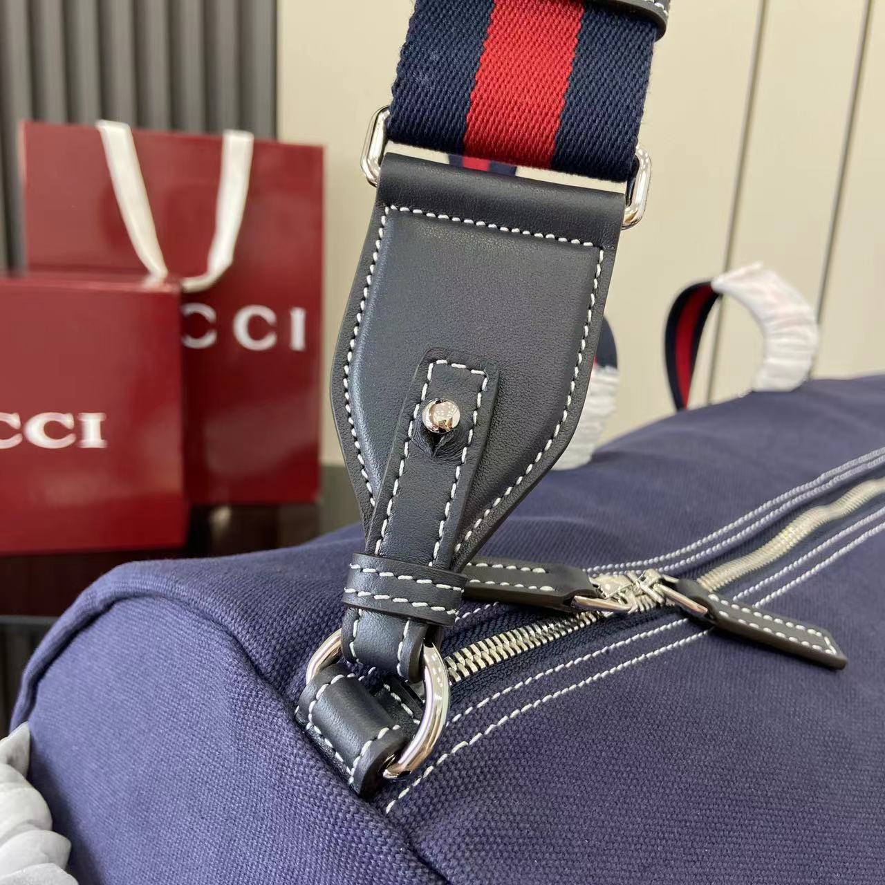Gucci Large Printed Canvas Duffle Bag - PerfectKickZ