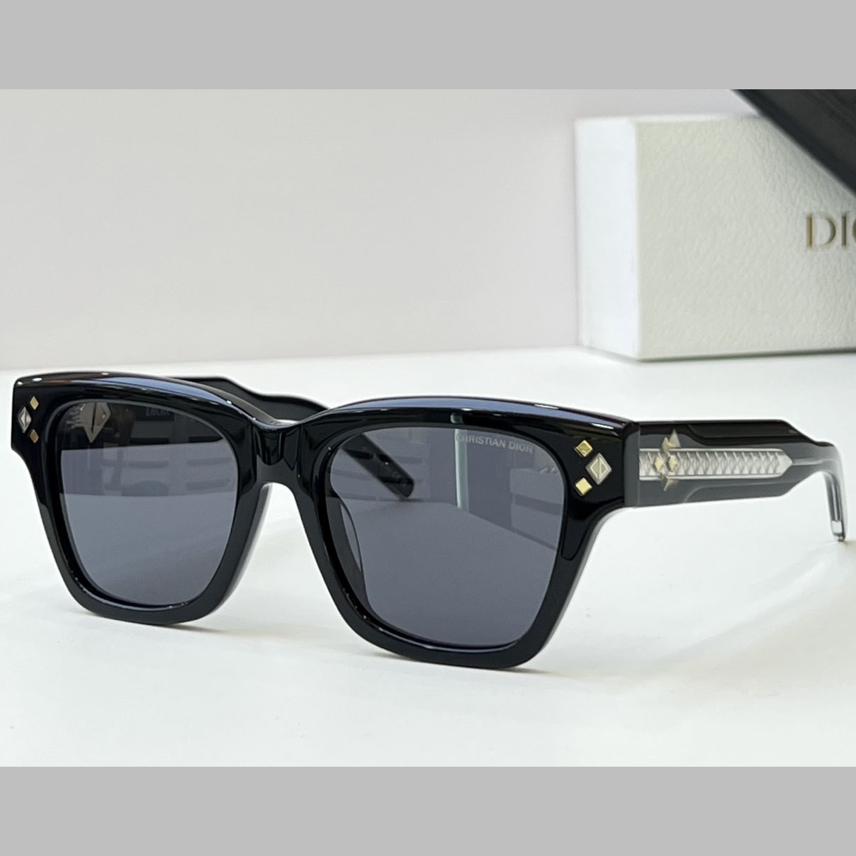 Dior Sunglasses - PerfectKickZ