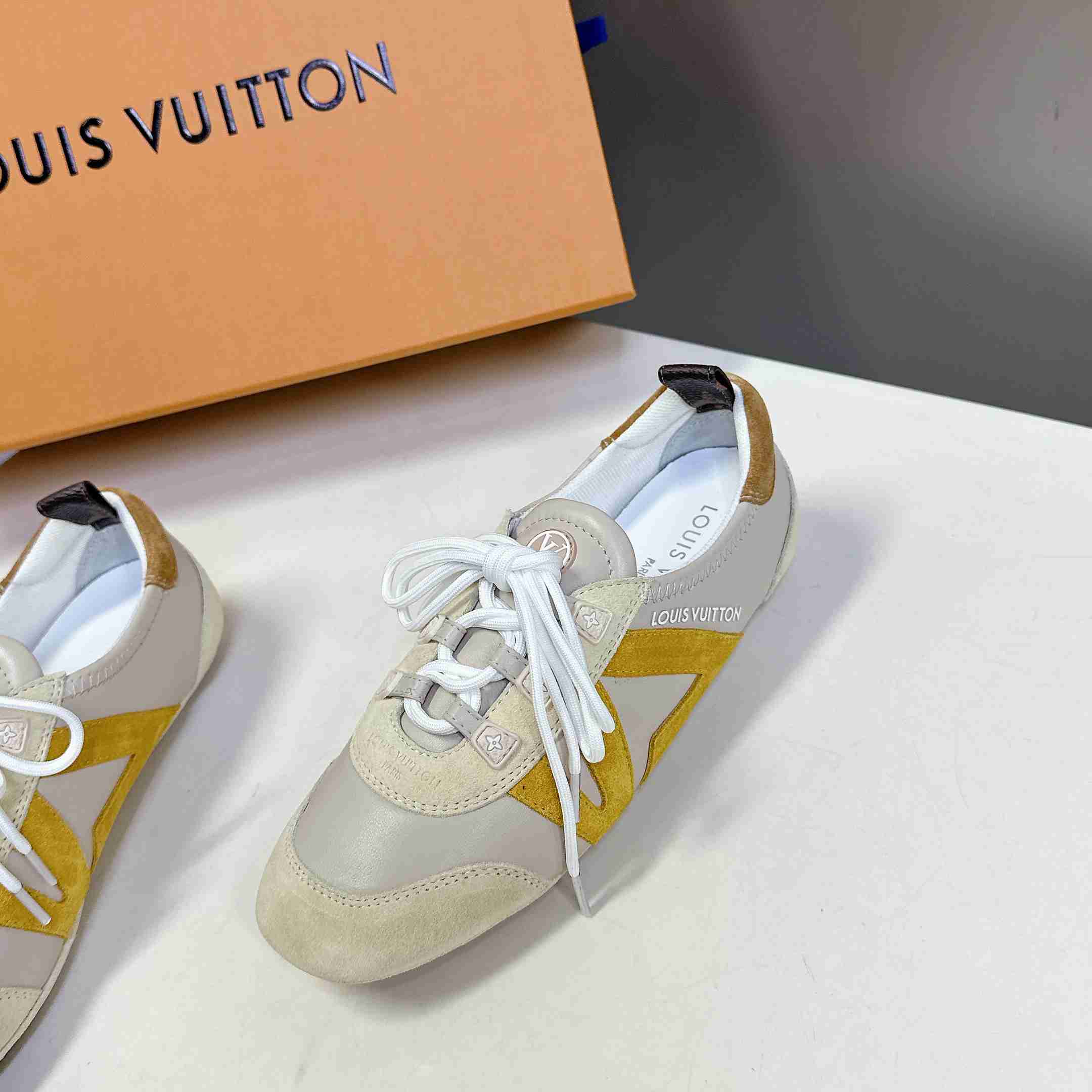 Louis Vuitton LV Sneakerina   1AHNEY - PerfectKickZ