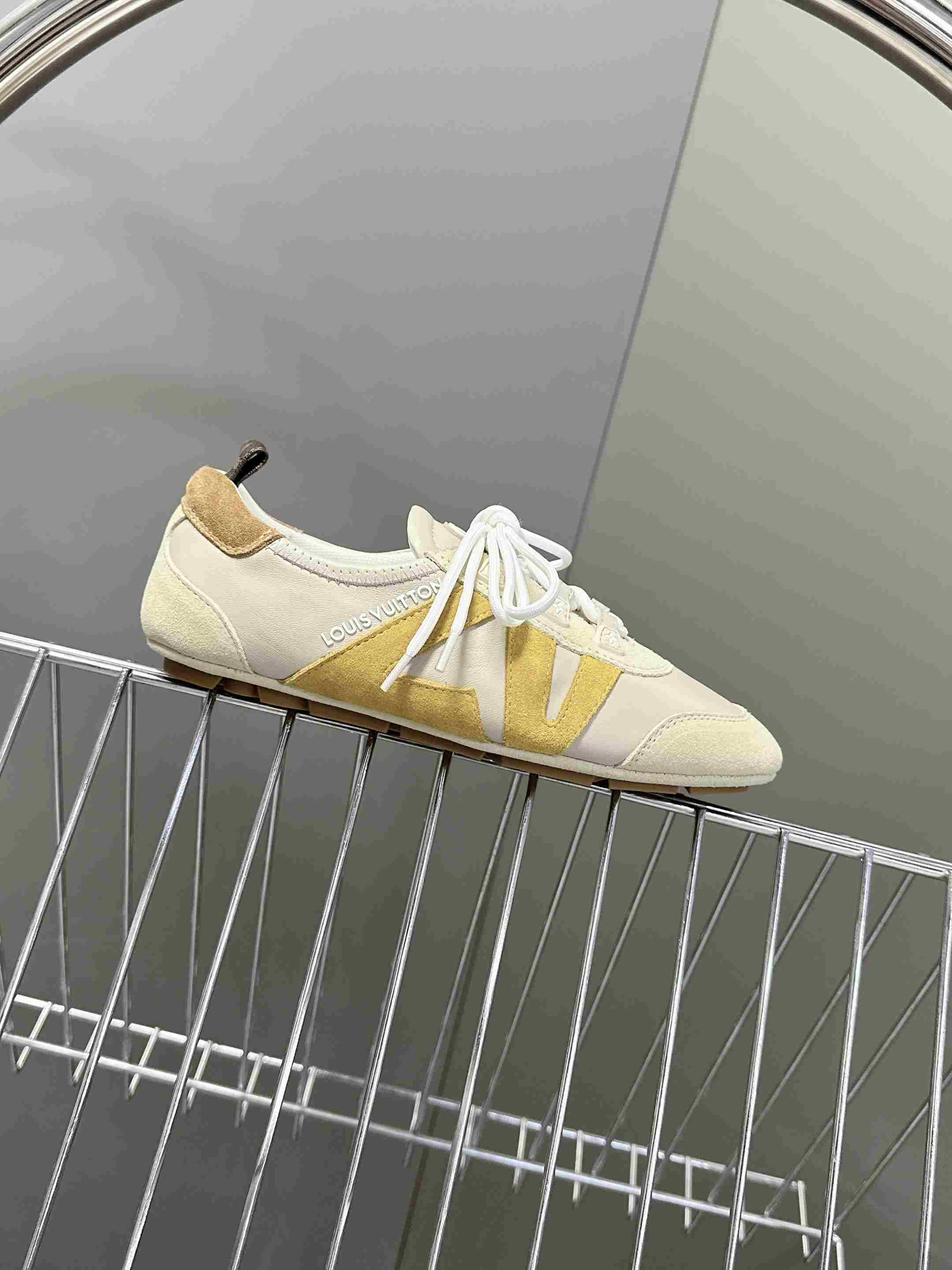 Louis Vuitton LV Sneakerina   1AHNEY - PerfectKickZ