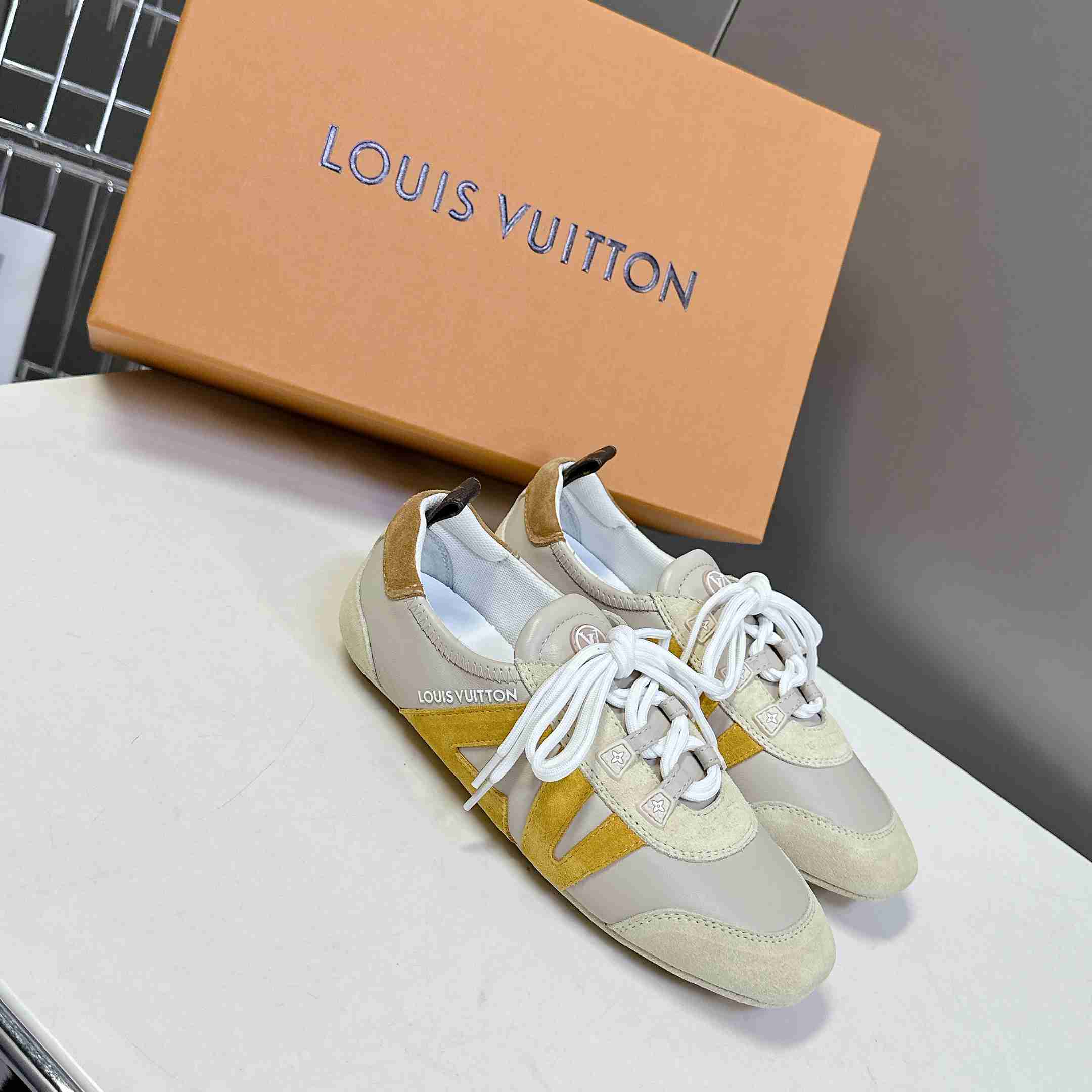 Louis Vuitton LV Sneakerina   1AHNEY - PerfectKickZ