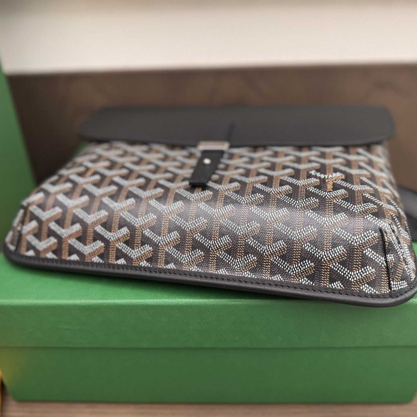 Goyard Coursier Messenger Bag - PerfectKickZ