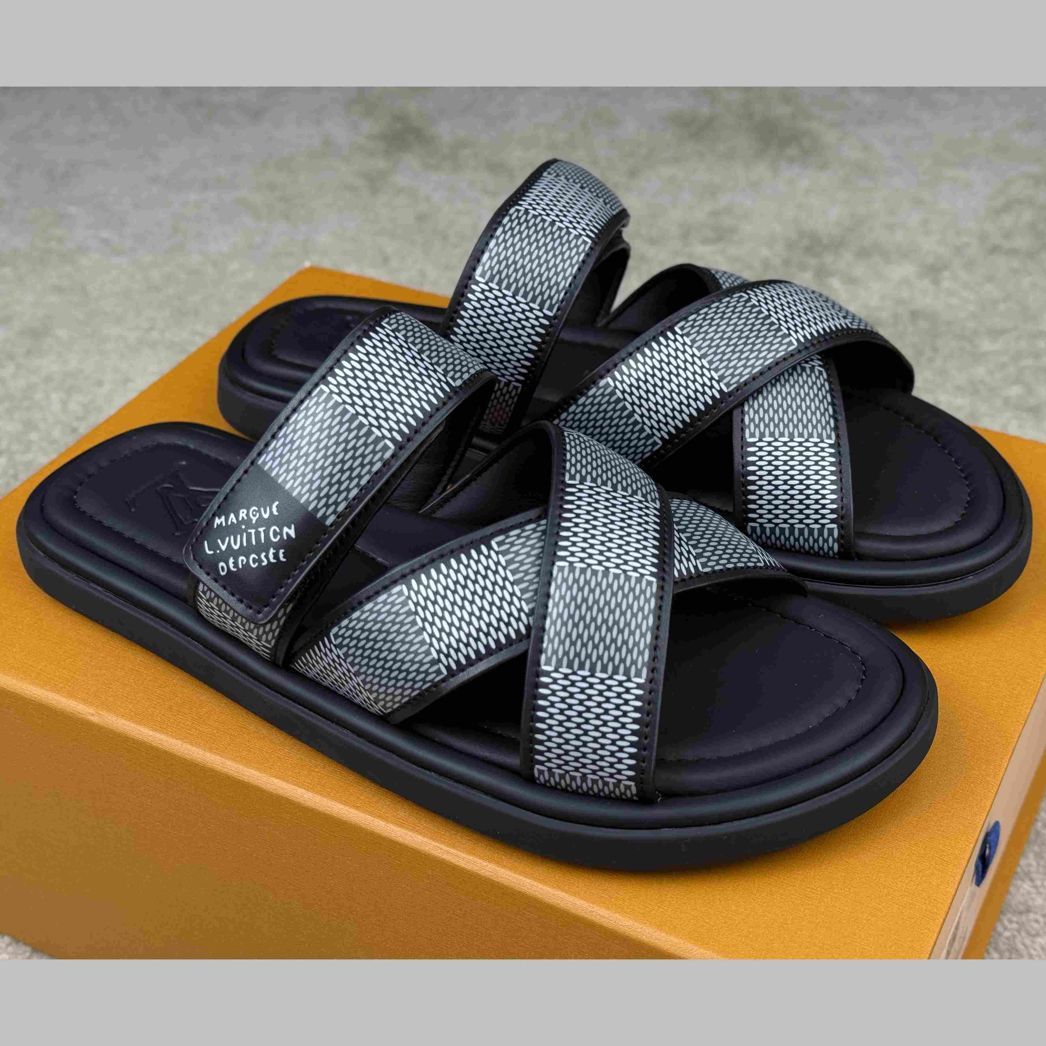 Louis Vuitton LV Venice Mule    1ACRIV - PerfectKickZ