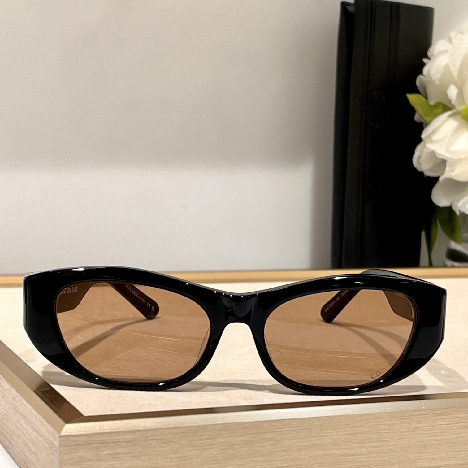 Dior 30Montaigne S9U Sunglasses  - PerfectKickZ