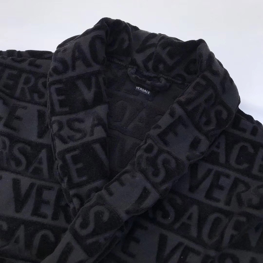 Versace Embroidered Bathrobe Black Gold - PerfectKickZ